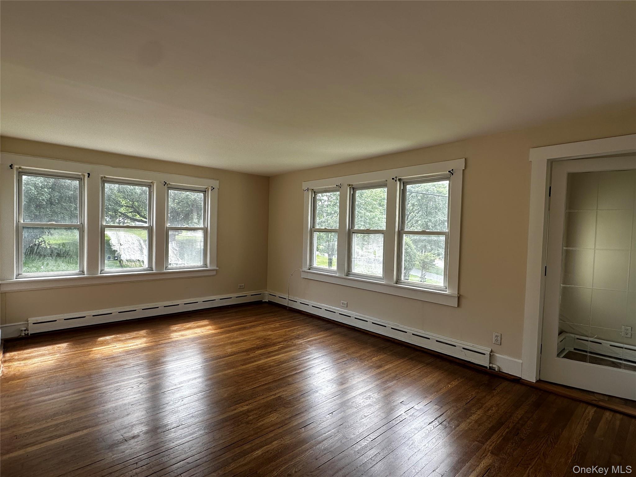 245-249 Lattintown Road – For Sale photo 3