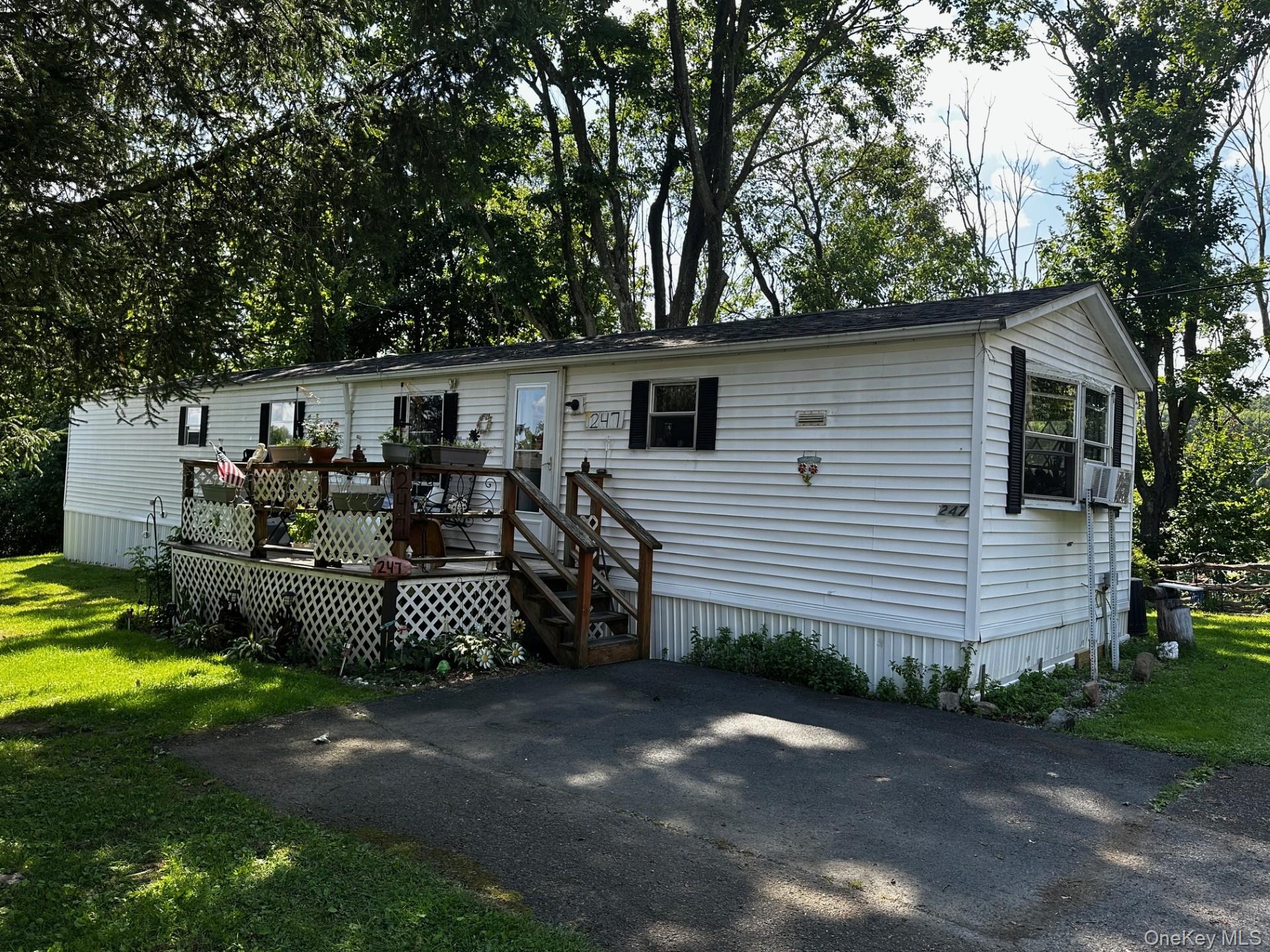 245-249 Lattintown Road – For Sale photo 25