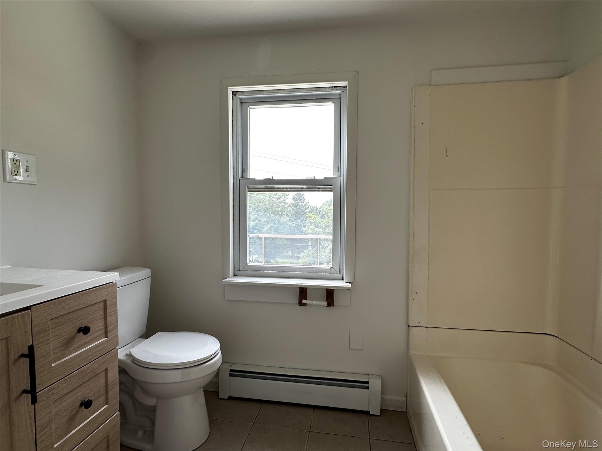 245-249 Lattintown Road – For Sale photo 18