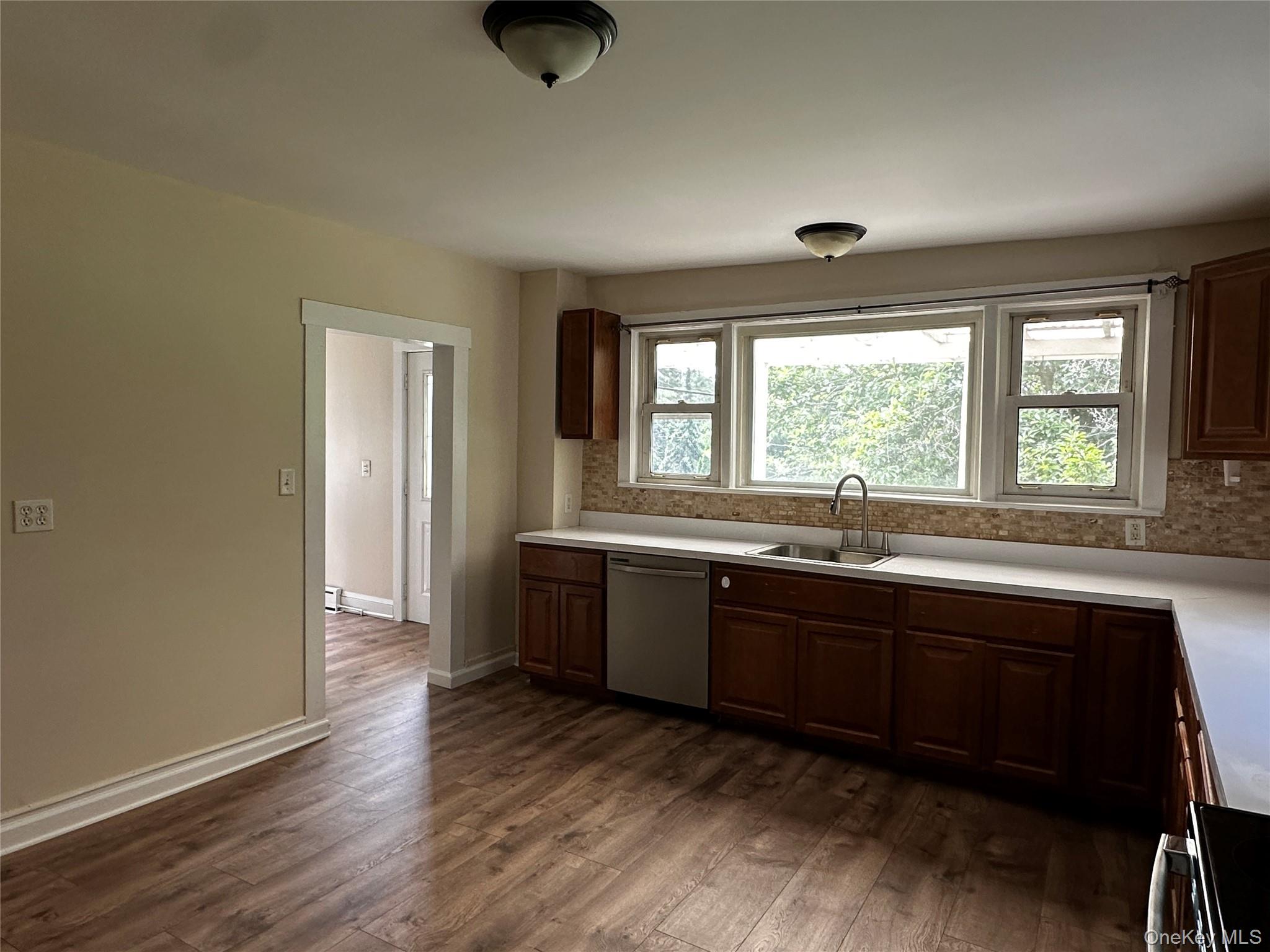 245-249 Lattintown Road – For Sale photo 5