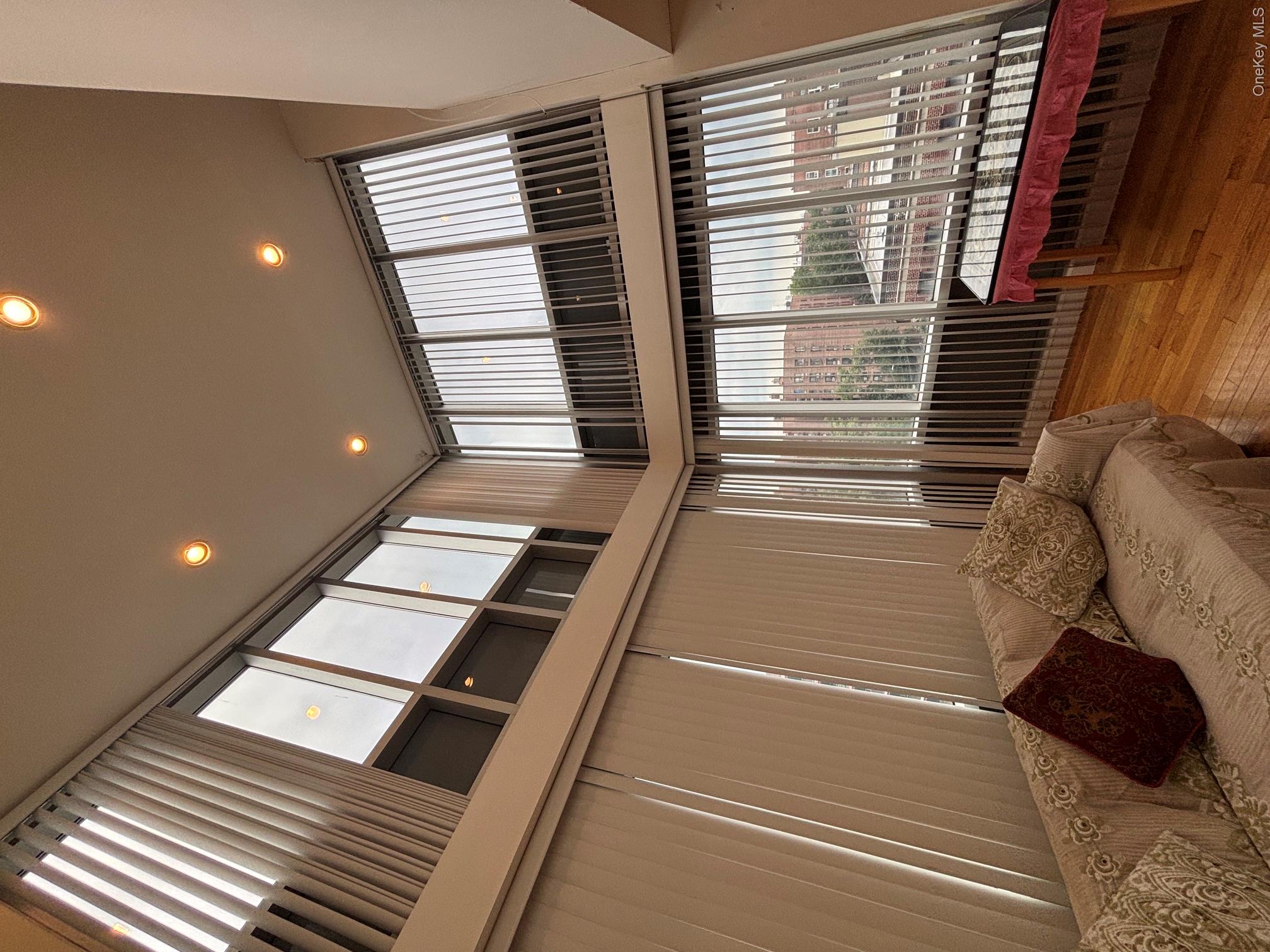 38-30 Parsons Boulevard, Unit PHC photo 9