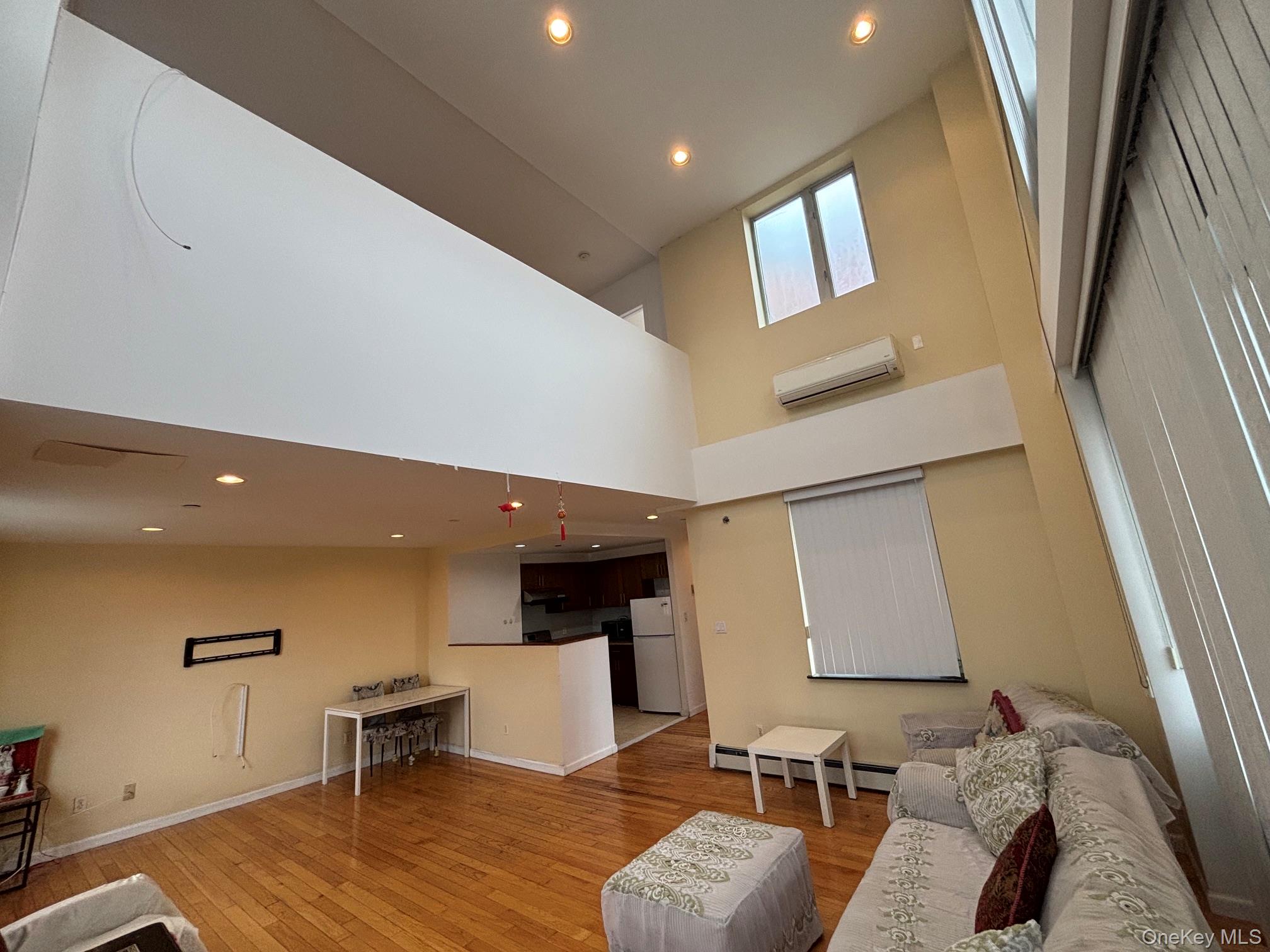 38-30 Parsons Boulevard, Unit PHC photo 5