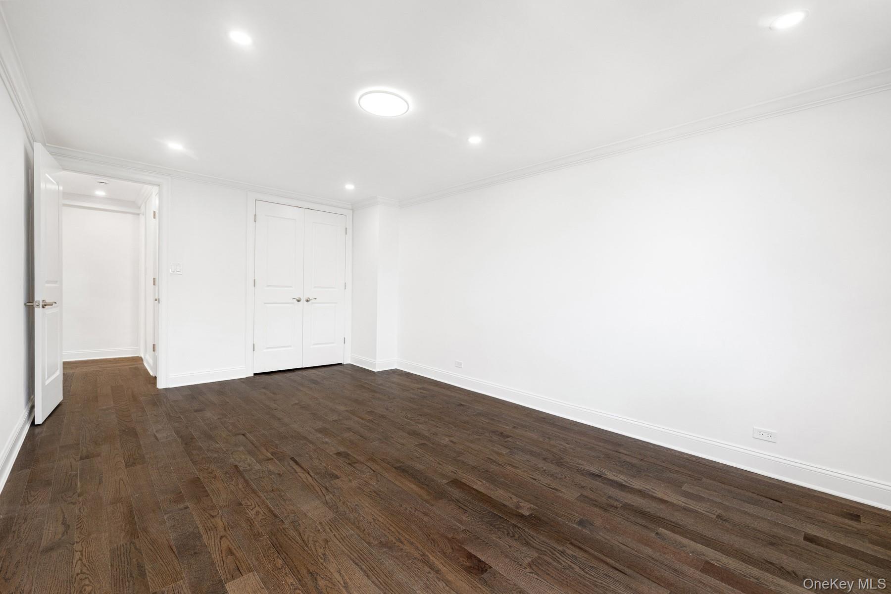 69-45 108th Street, Unit 4F photo 14