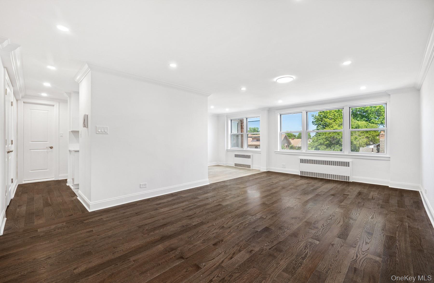 69-45 108th Street, Unit 4F photo 4