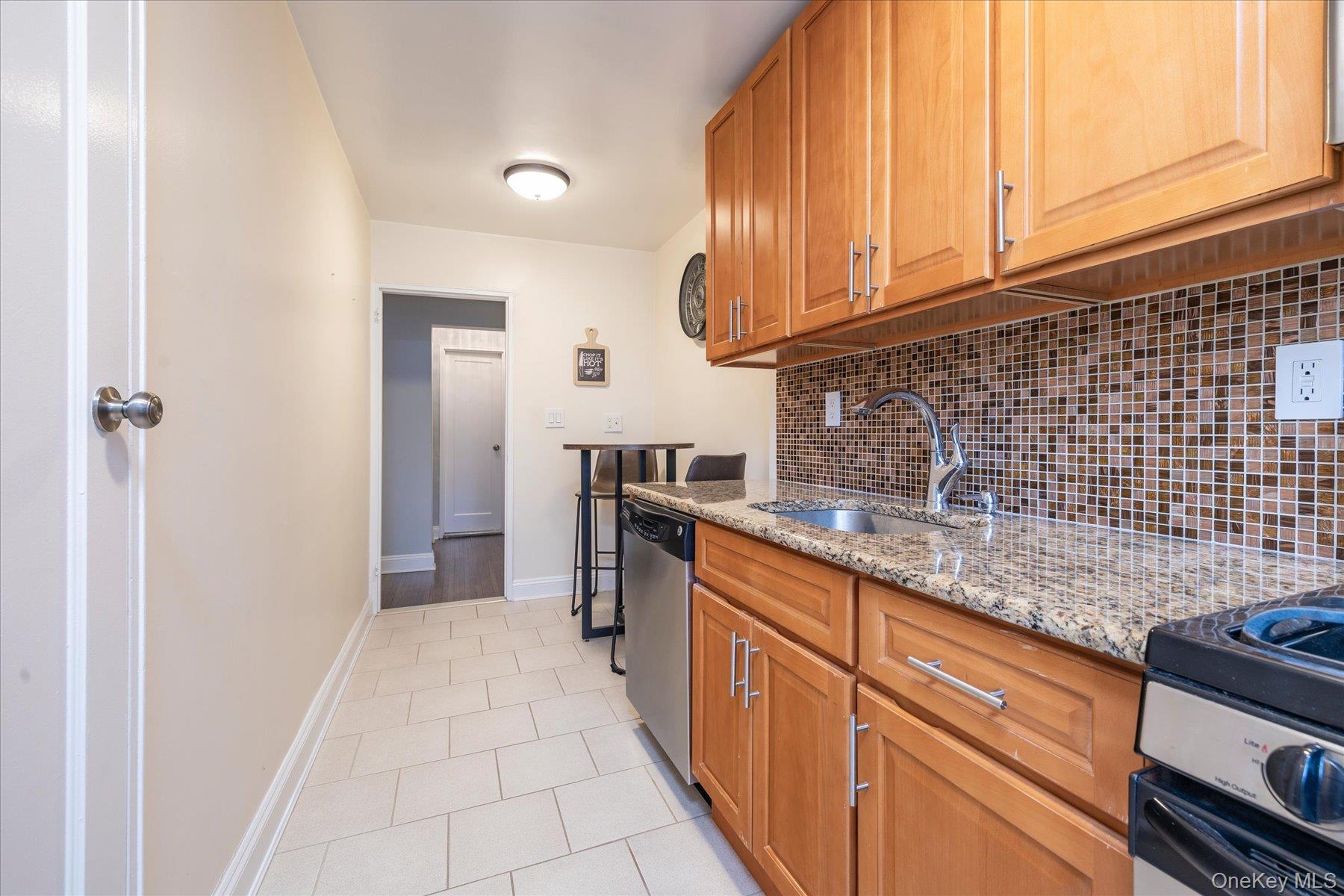 3 N. Lewis Place, Unit 3-2.4 B photo 6