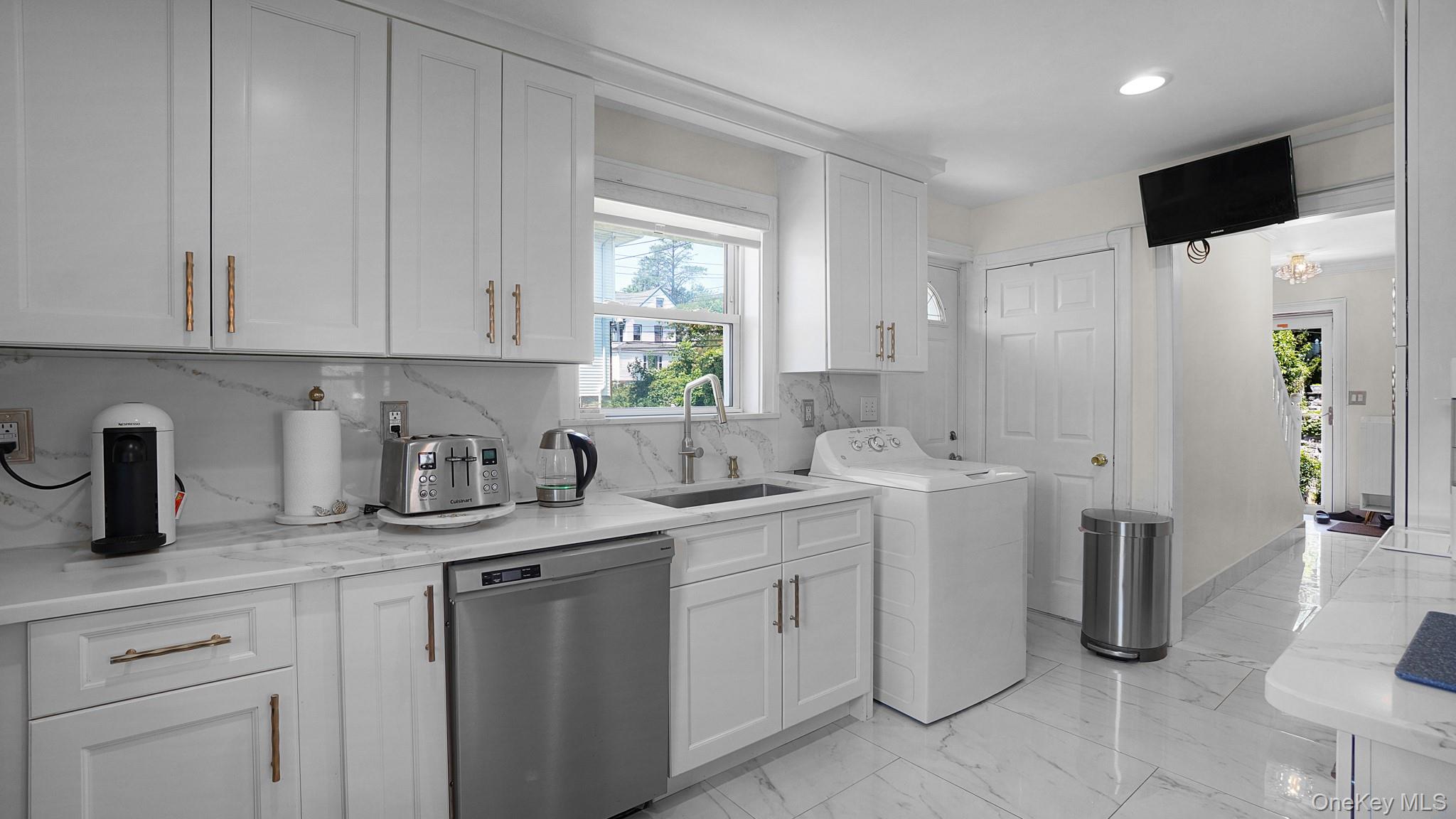 18 Edgewood Avenue – For Sale photo 10