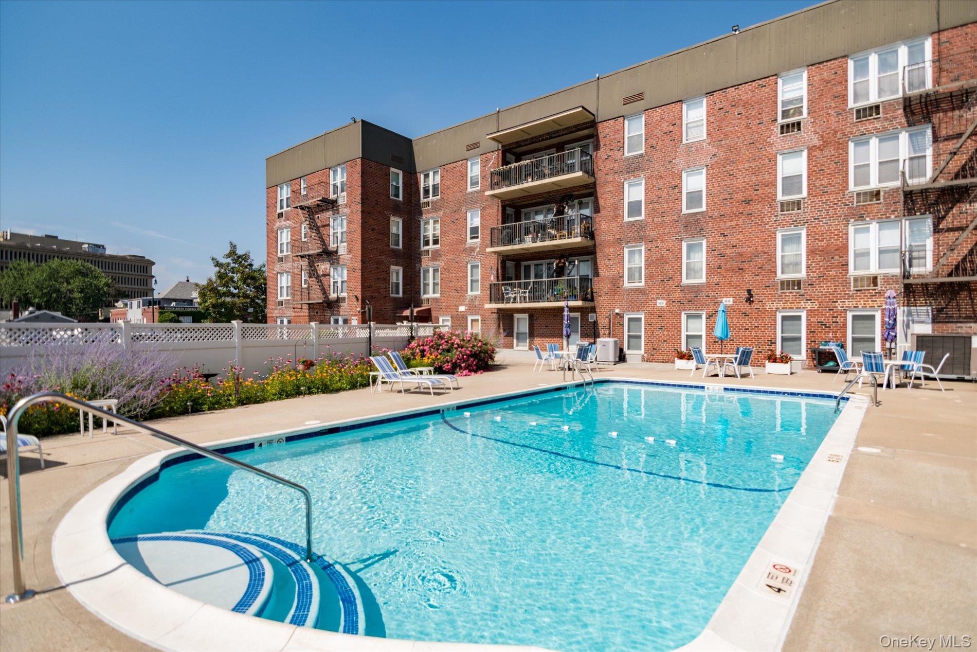 60 Hempstead Avenue, Unit 2C photo 16