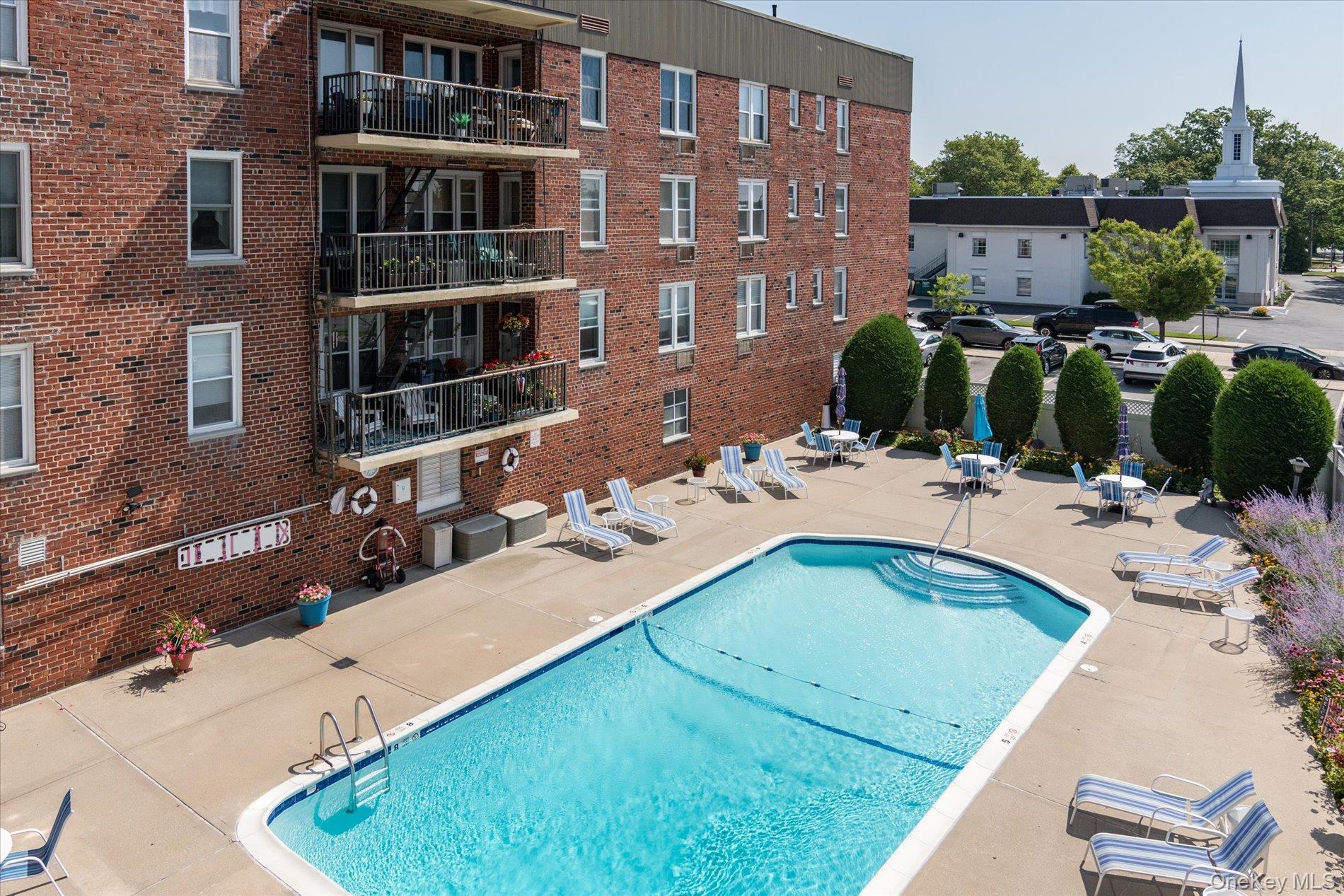 60 Hempstead Avenue, Unit 2C photo 15