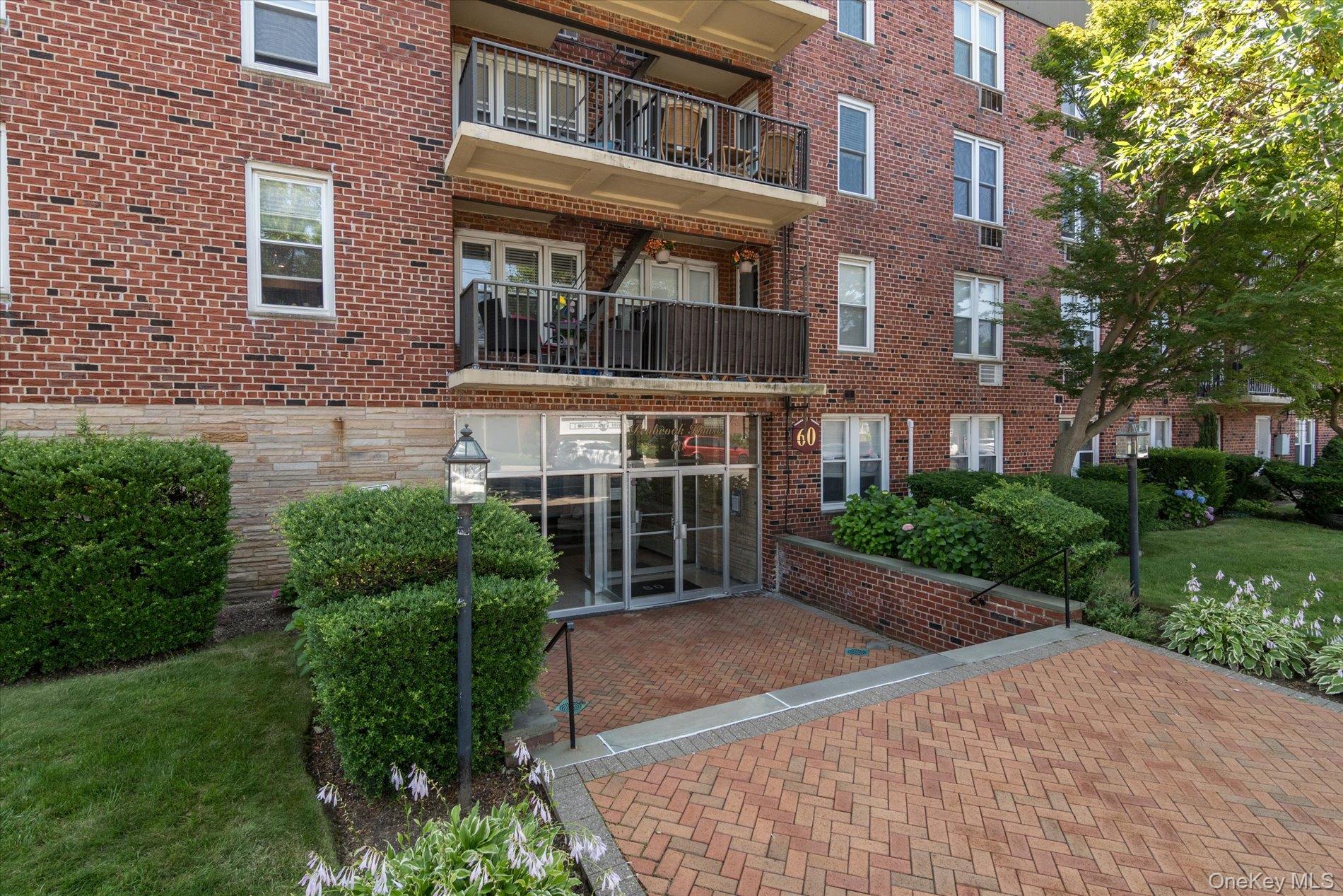 60 Hempstead Avenue, Unit 2C