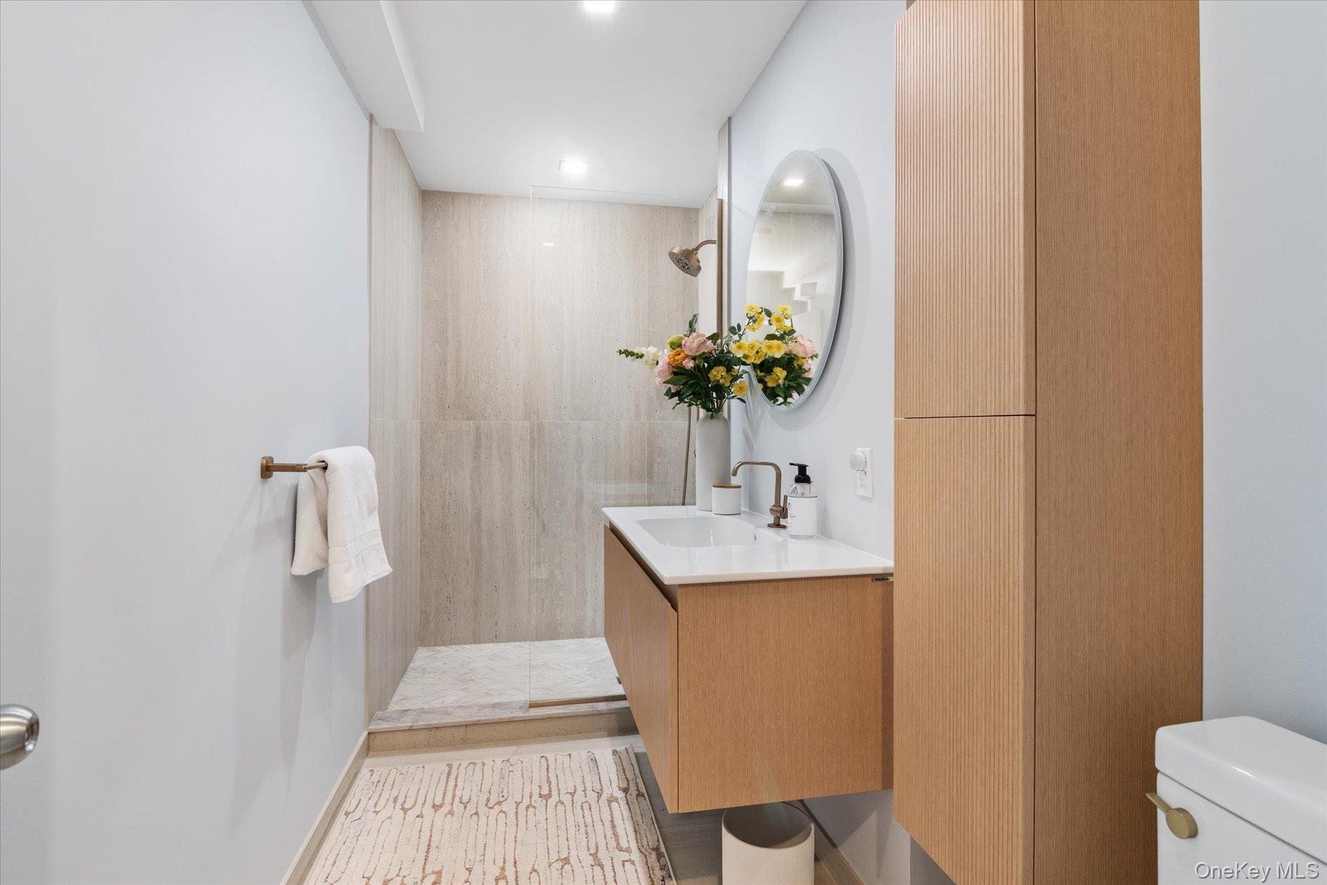 60 Hempstead Avenue, Unit 2C photo 11