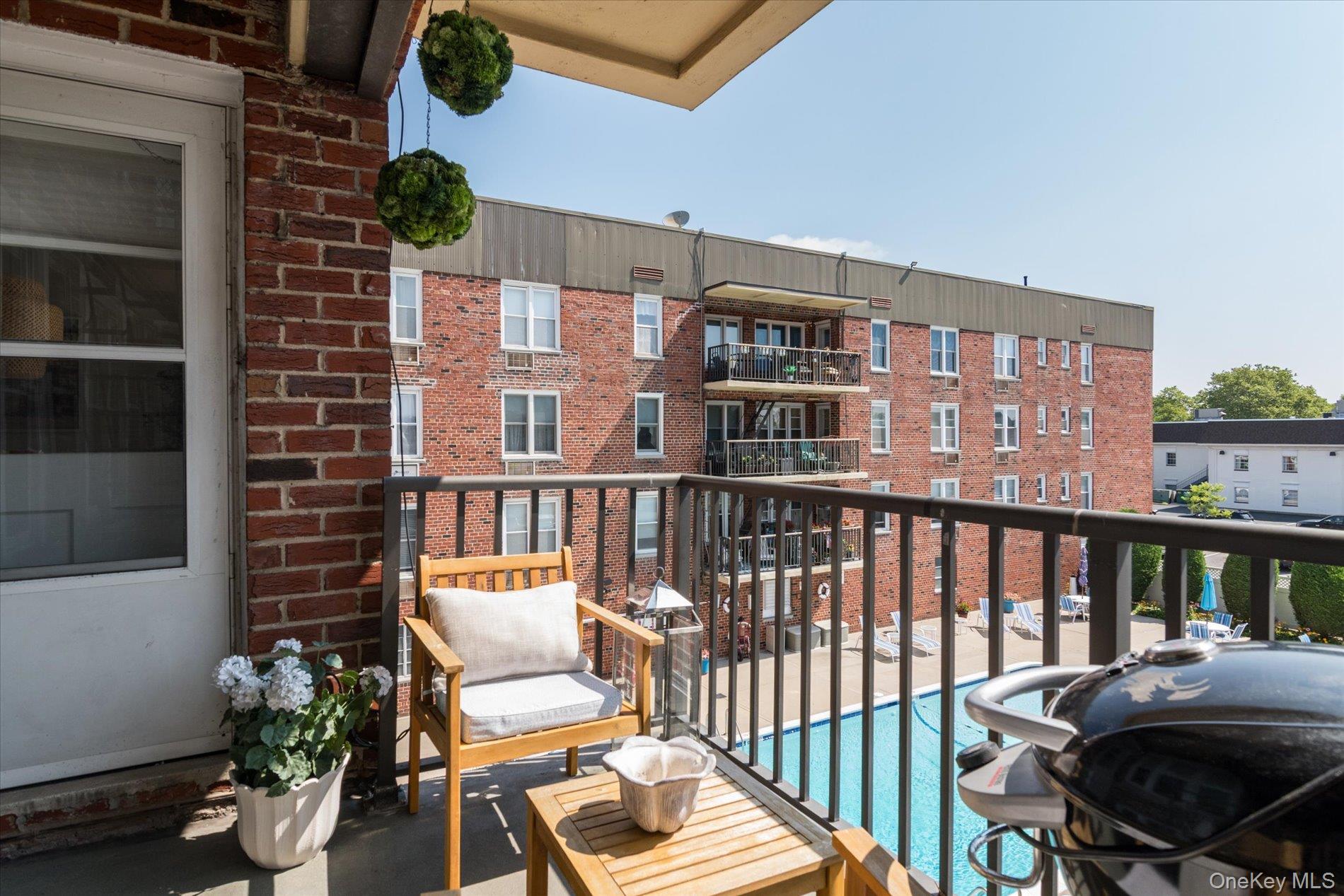 60 Hempstead Avenue, Unit 2C photo 14