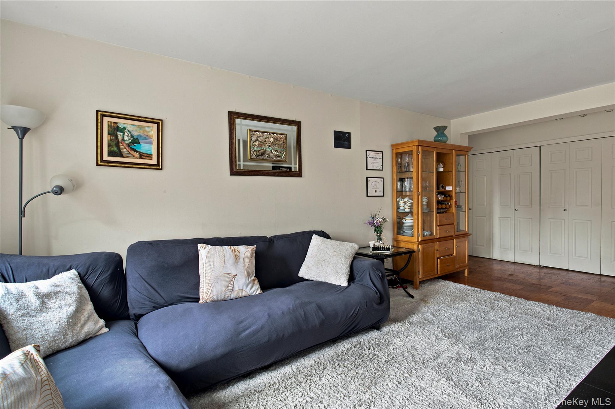 77 Carpenter Avenue, Unit 3B photo 17