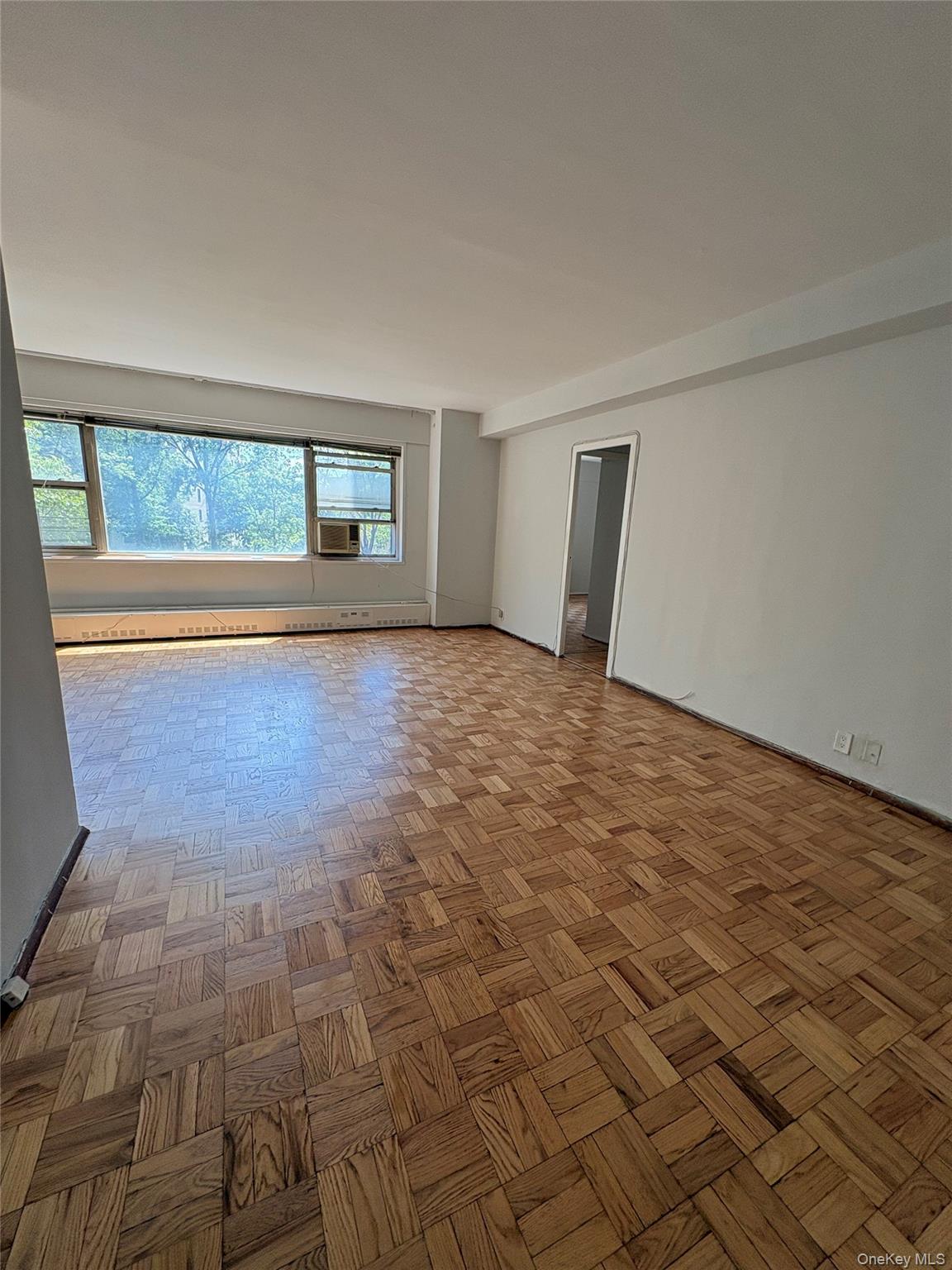 3 Fordham Hill Oval, Unit 4G photo 2