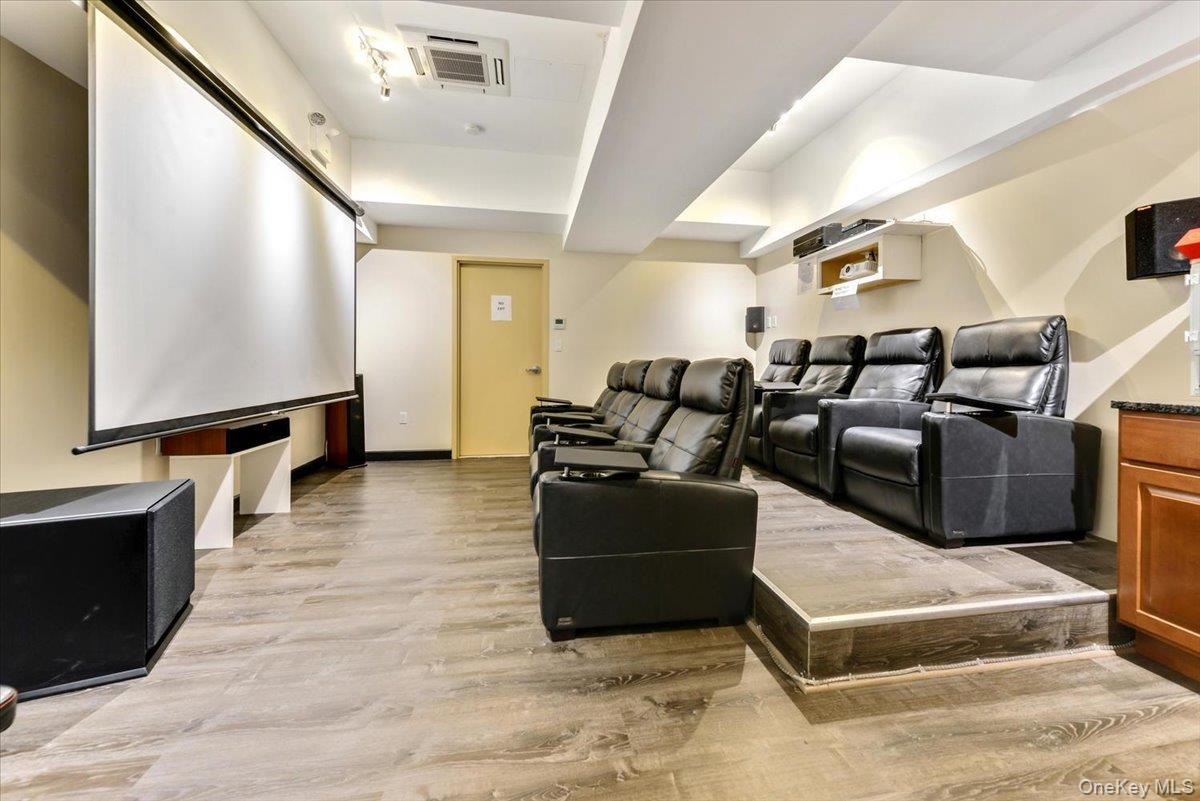 118-17 Union Turnpike Tpke, Unit 12G photo 30