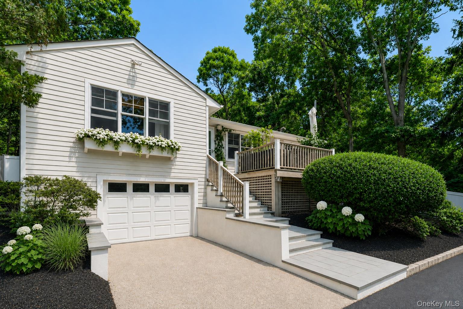 2705 W Creek Avenue – For Rent