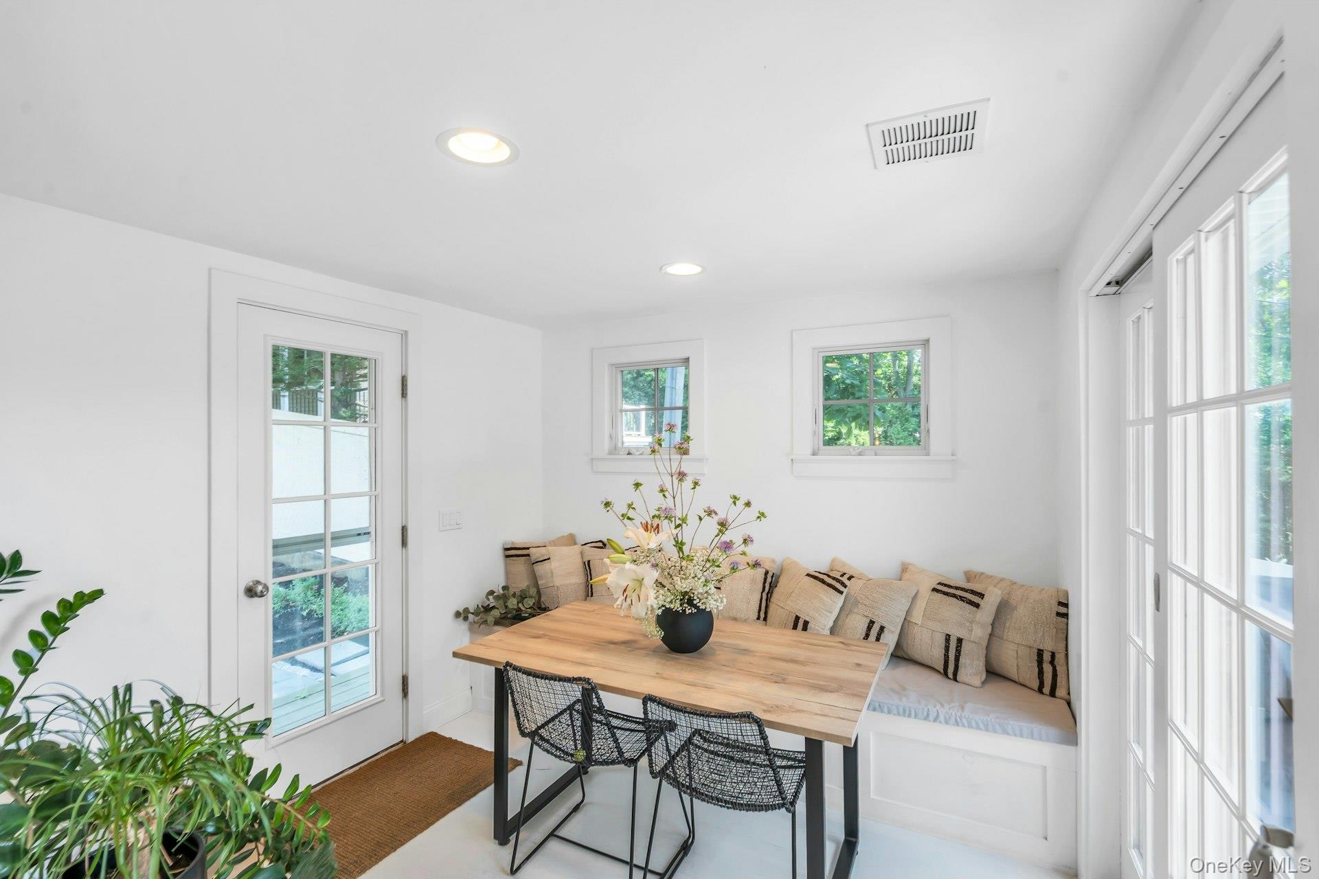 2705 W Creek Avenue – For Rent photo 23