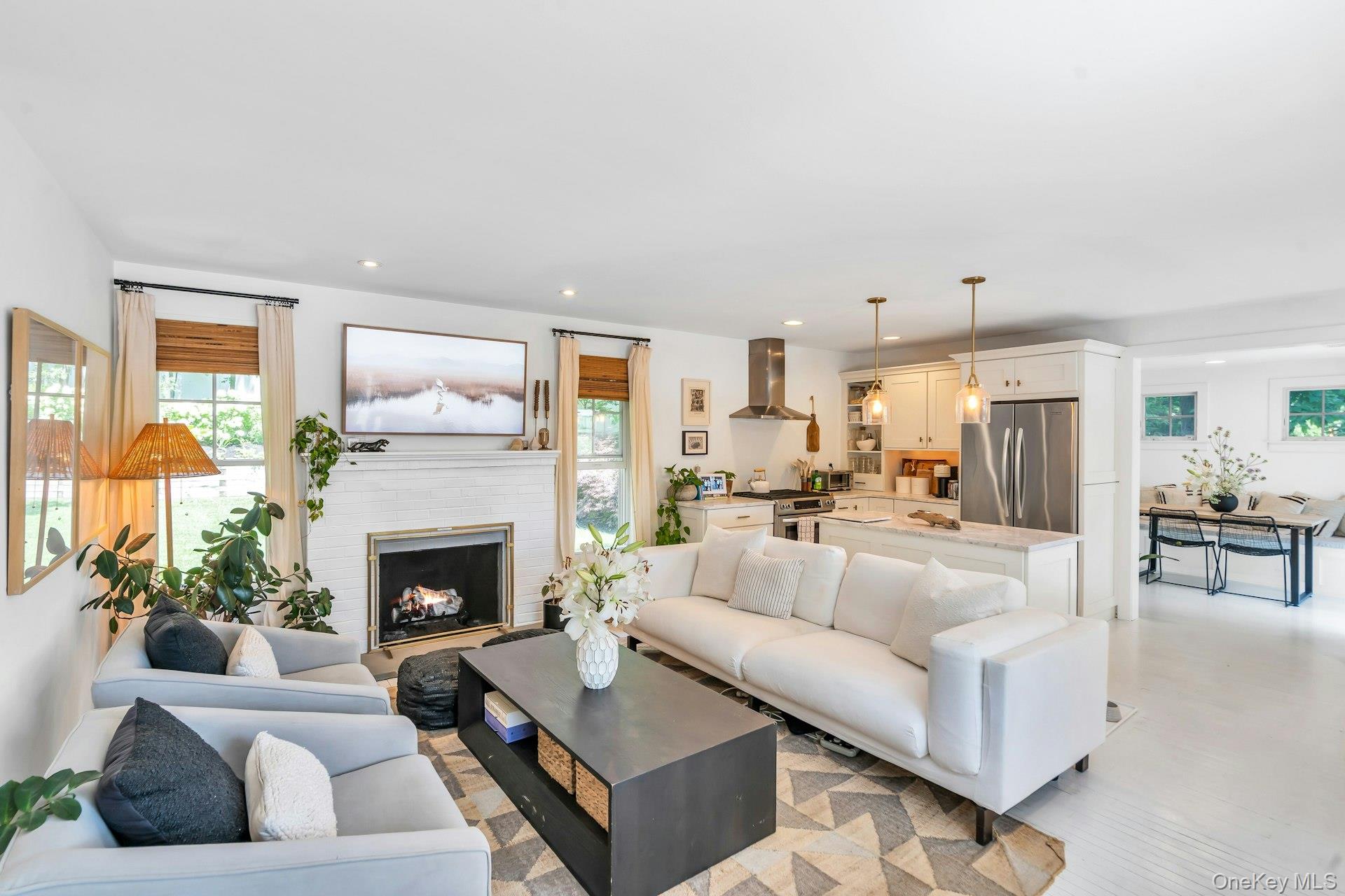 2705 W Creek Avenue – For Rent photo 2
