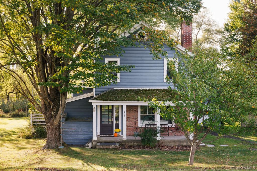 215 Moore Road – For Rent photo 2
