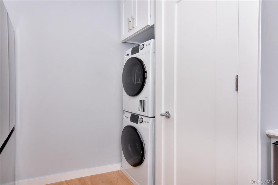 245 Wolfs Lane, Unit 3C photo 11