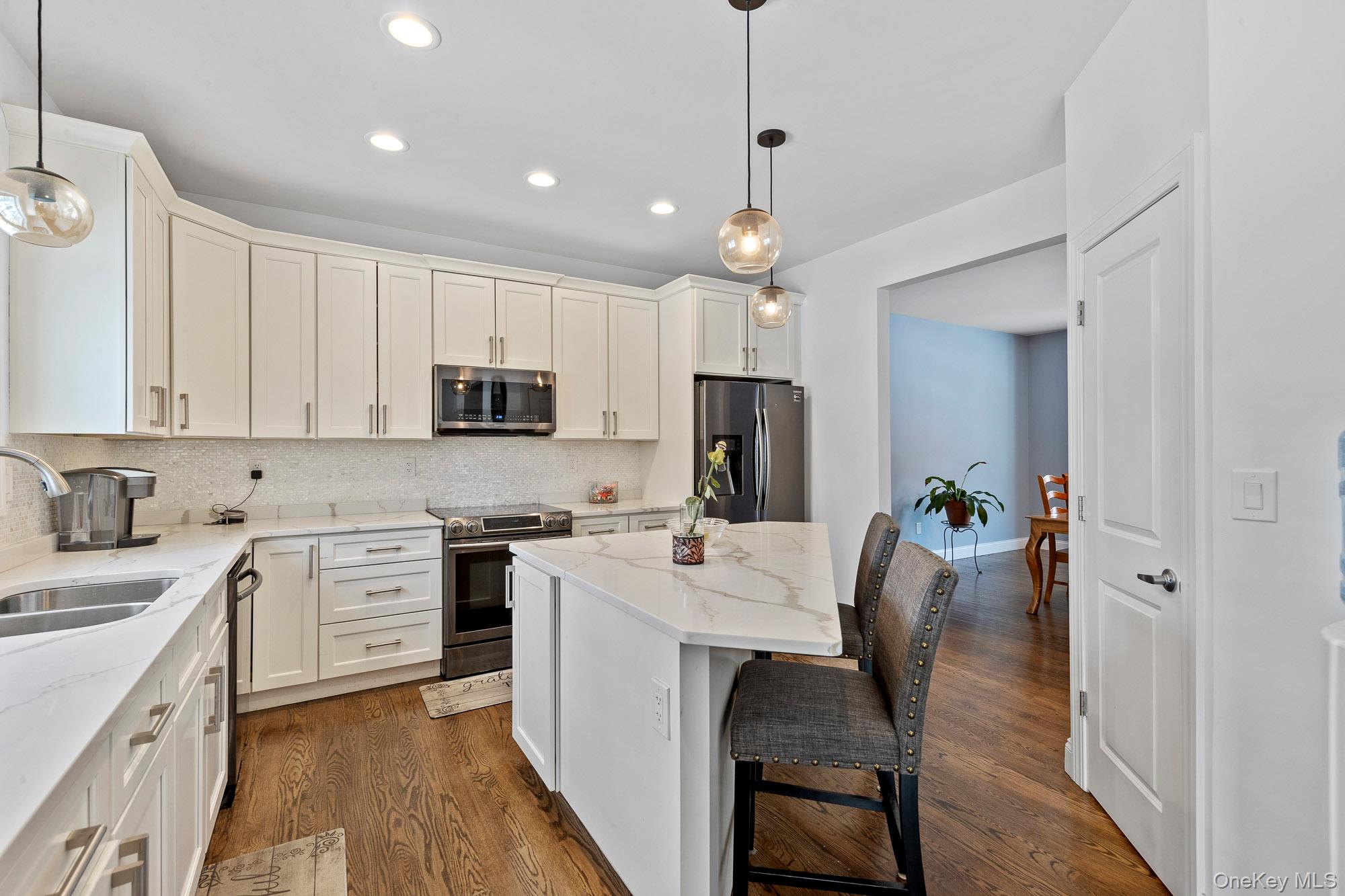 2 Atwood Lane – For Sale photo 8