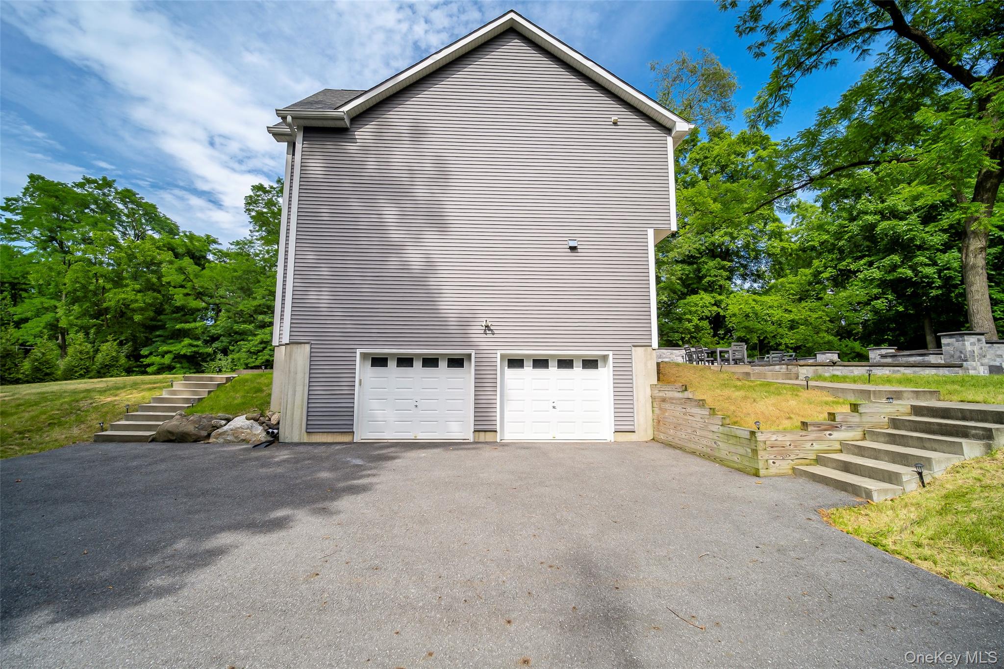 2 Atwood Lane – For Sale photo 28