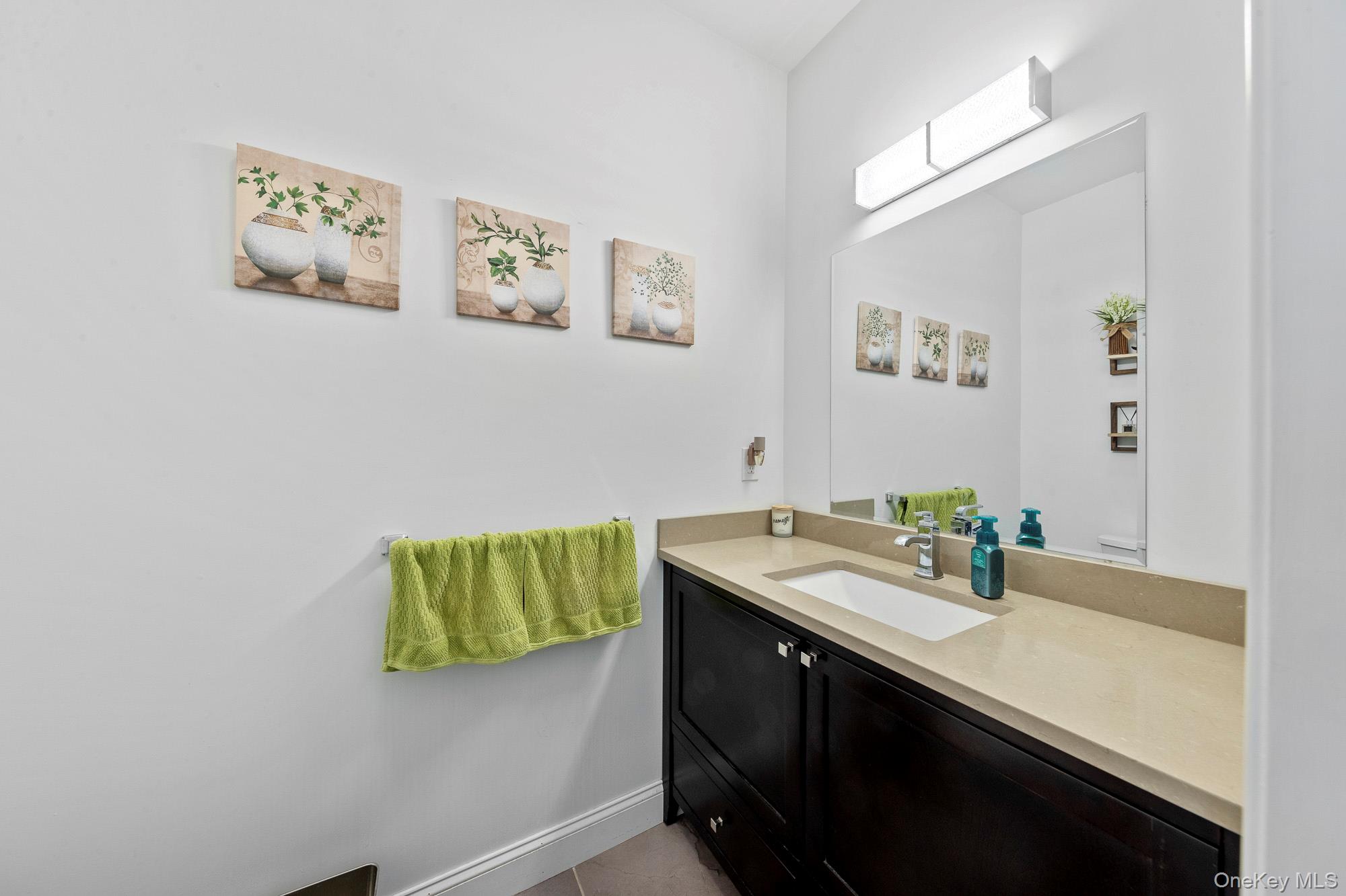 2 Atwood Lane – For Sale photo 13