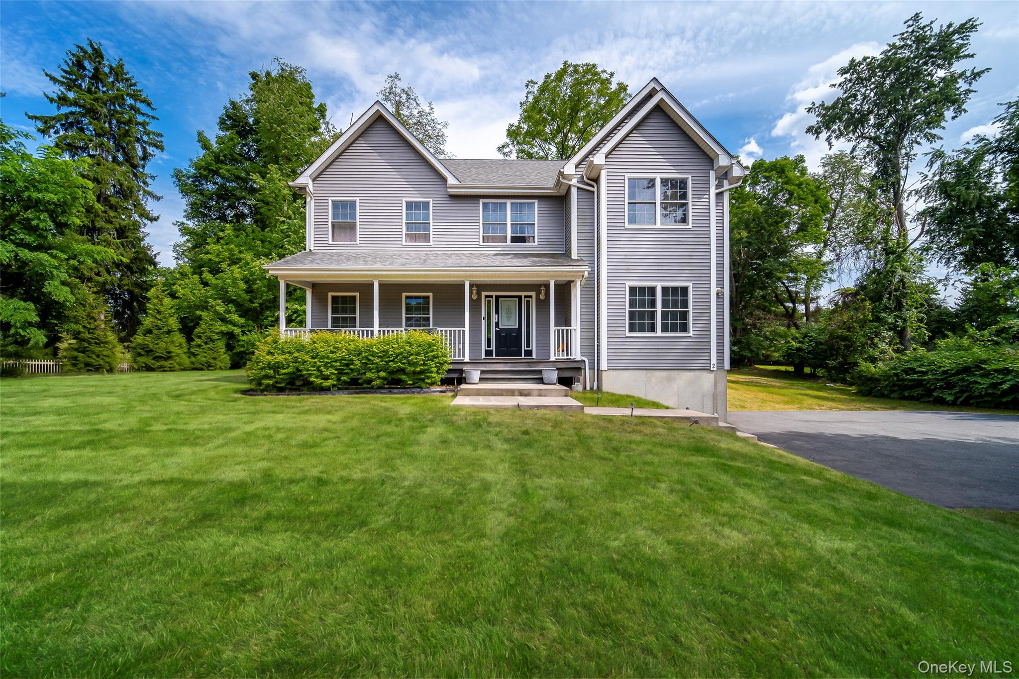 2 Atwood Lane – For Sale photo 2
