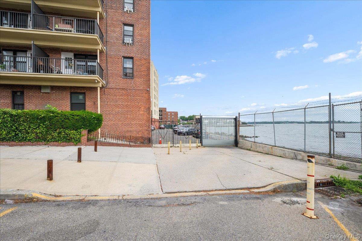1130 Stadium Avenue, Unit 1J photo 26