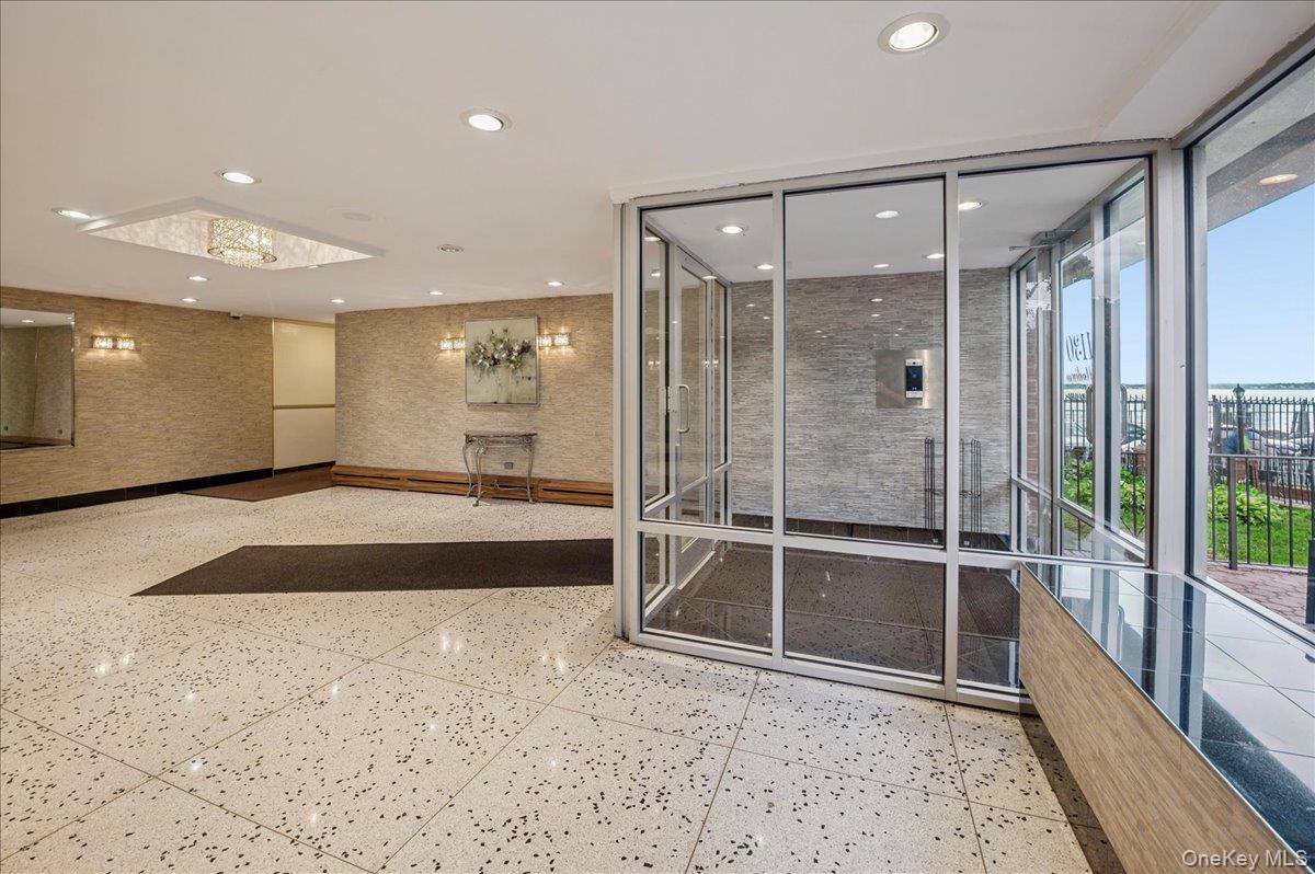 1130 Stadium Avenue, Unit 1J photo 22