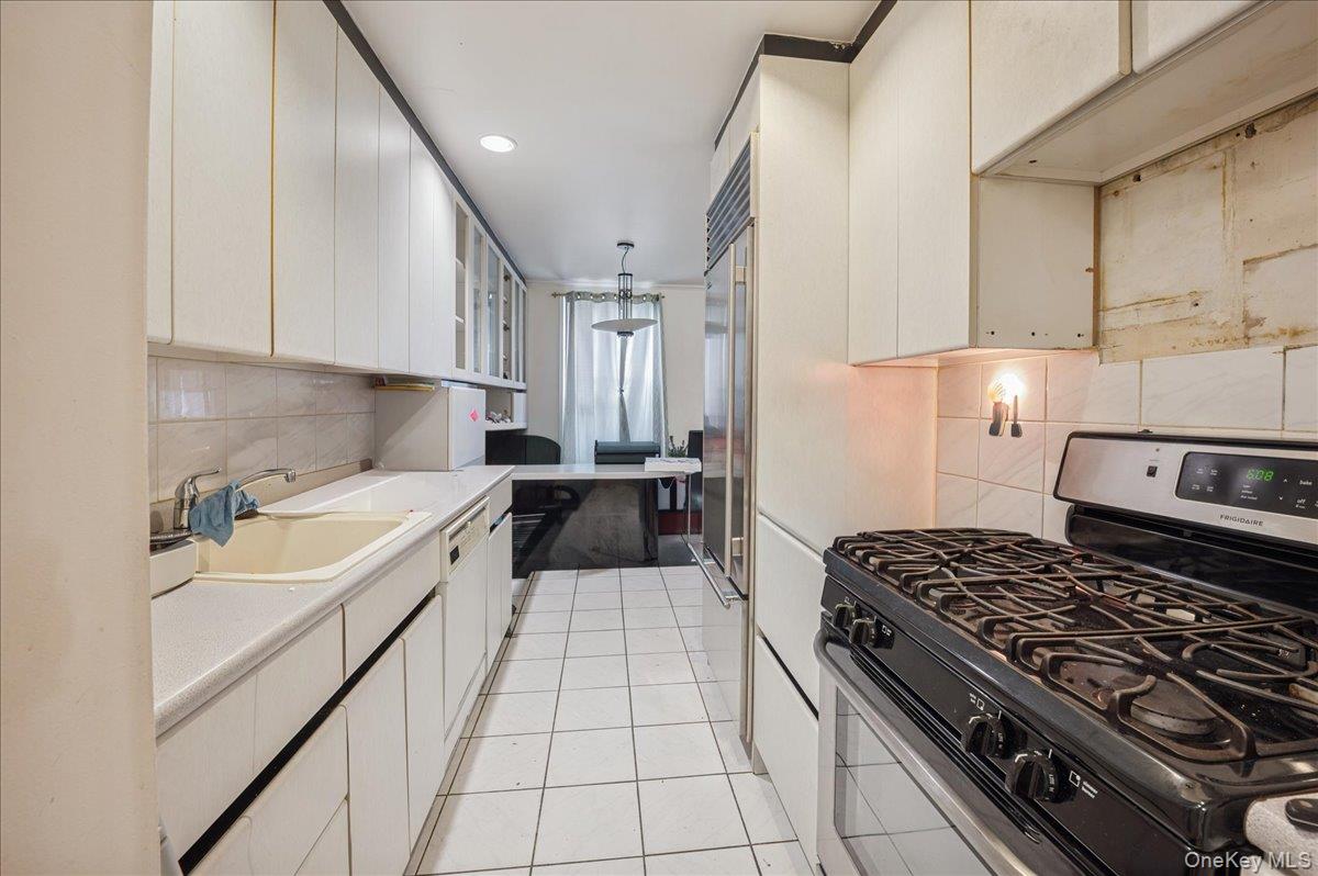1130 Stadium Avenue, Unit 1J photo 12