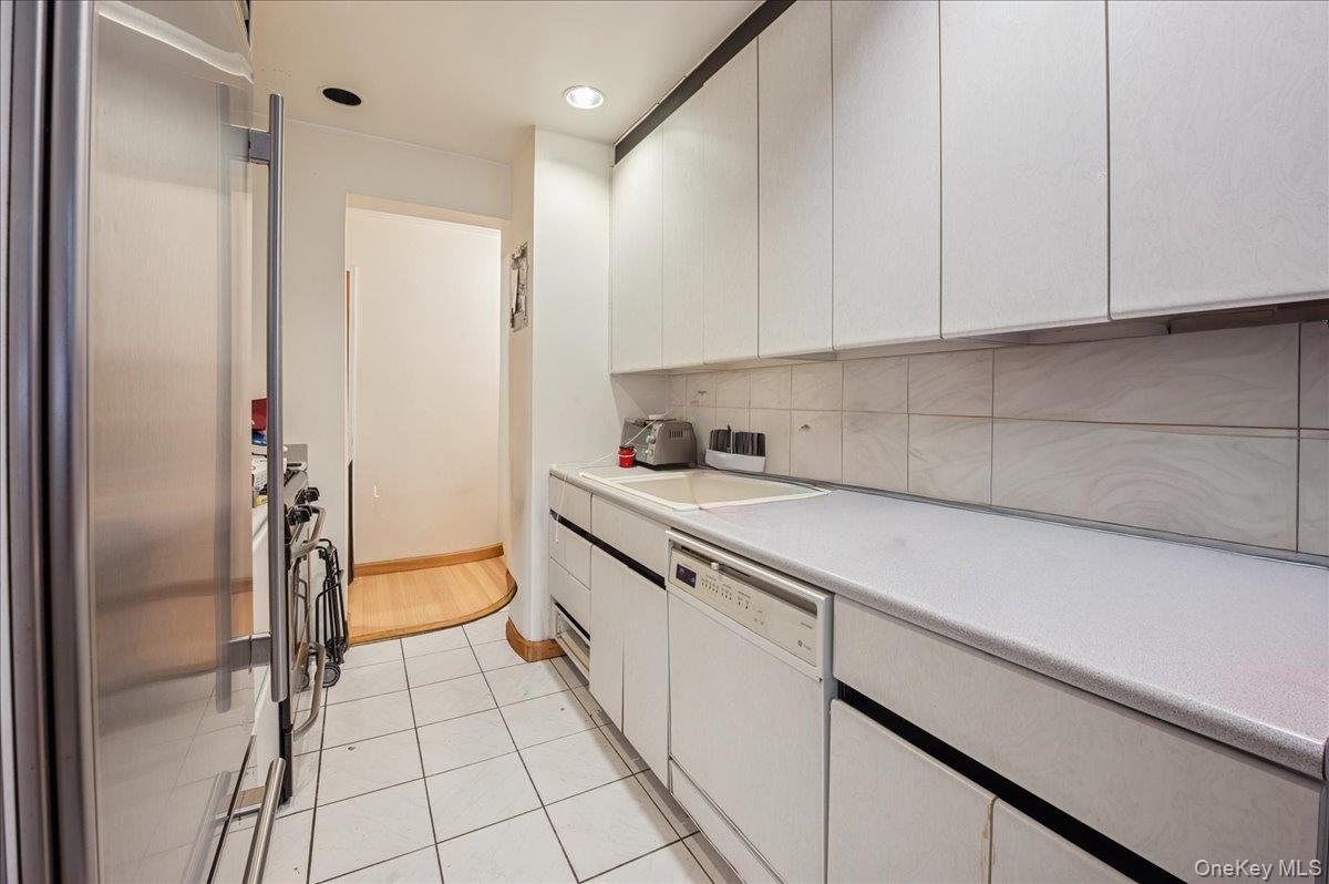 1130 Stadium Avenue, Unit 1J photo 13