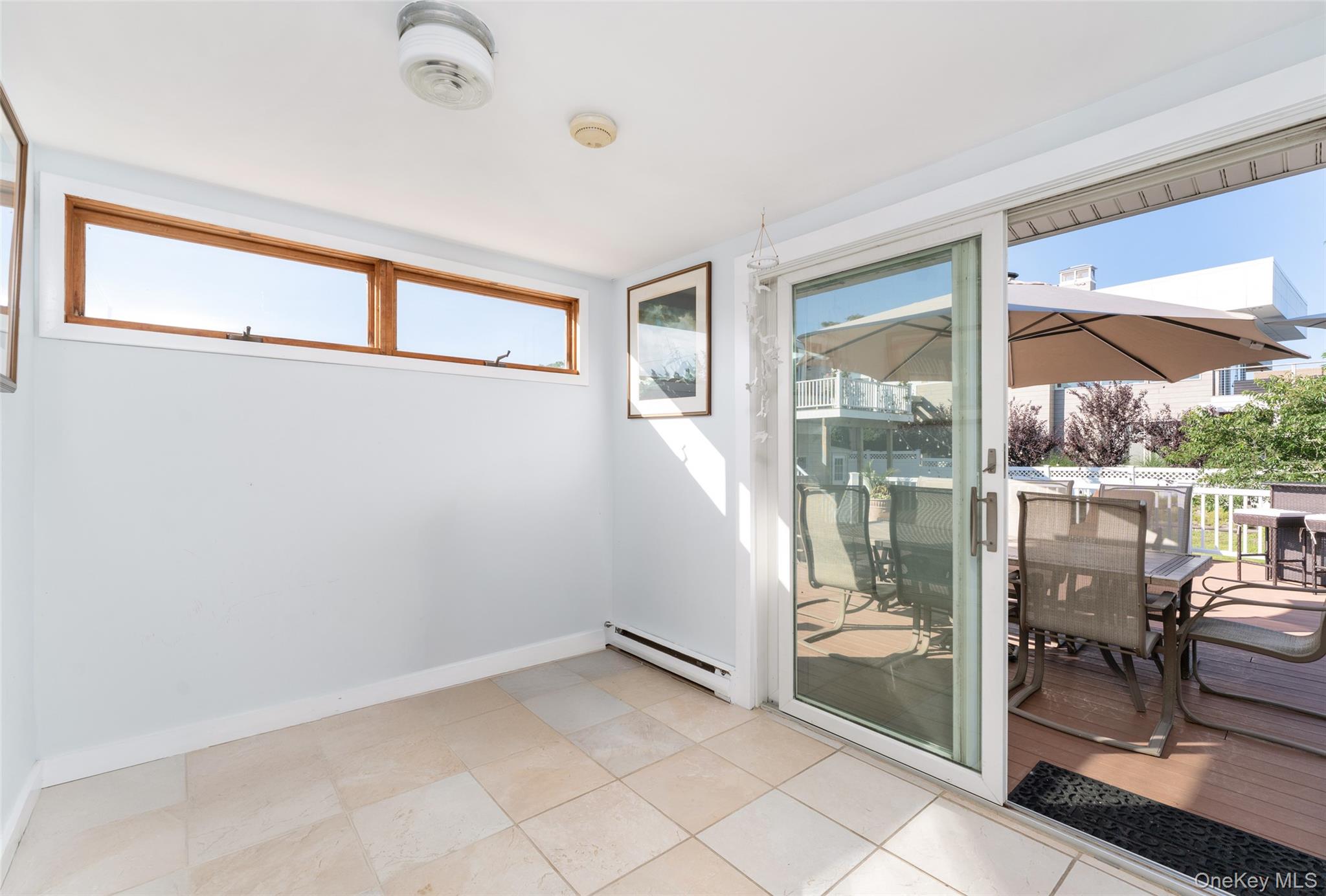 18 Beach – For Sale photo 16
