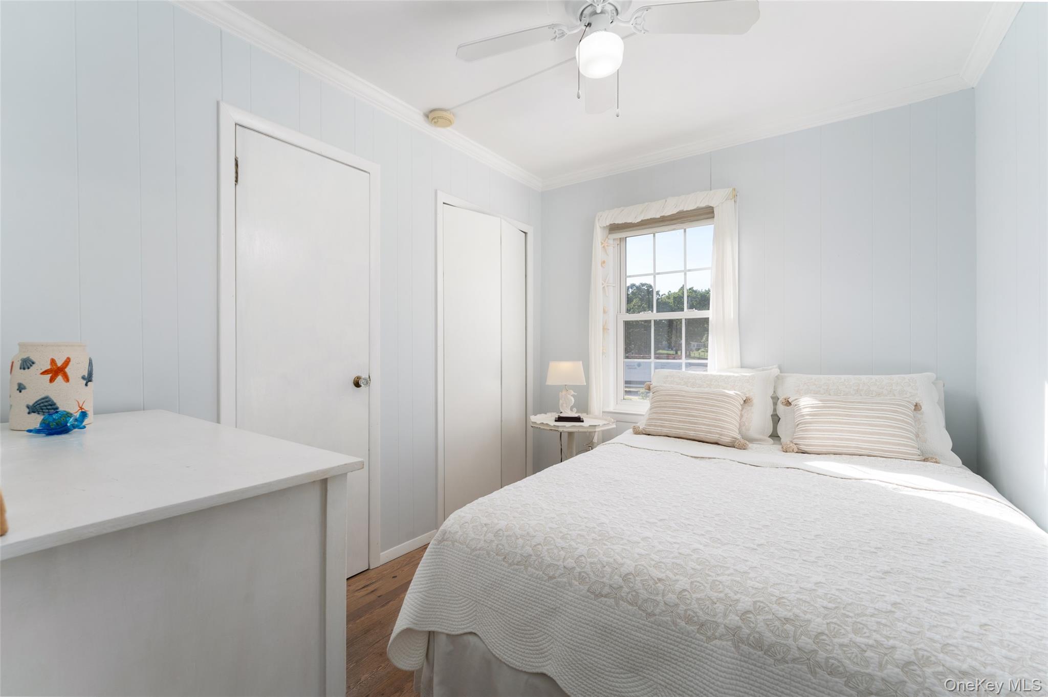 18 Beach – For Sale photo 13