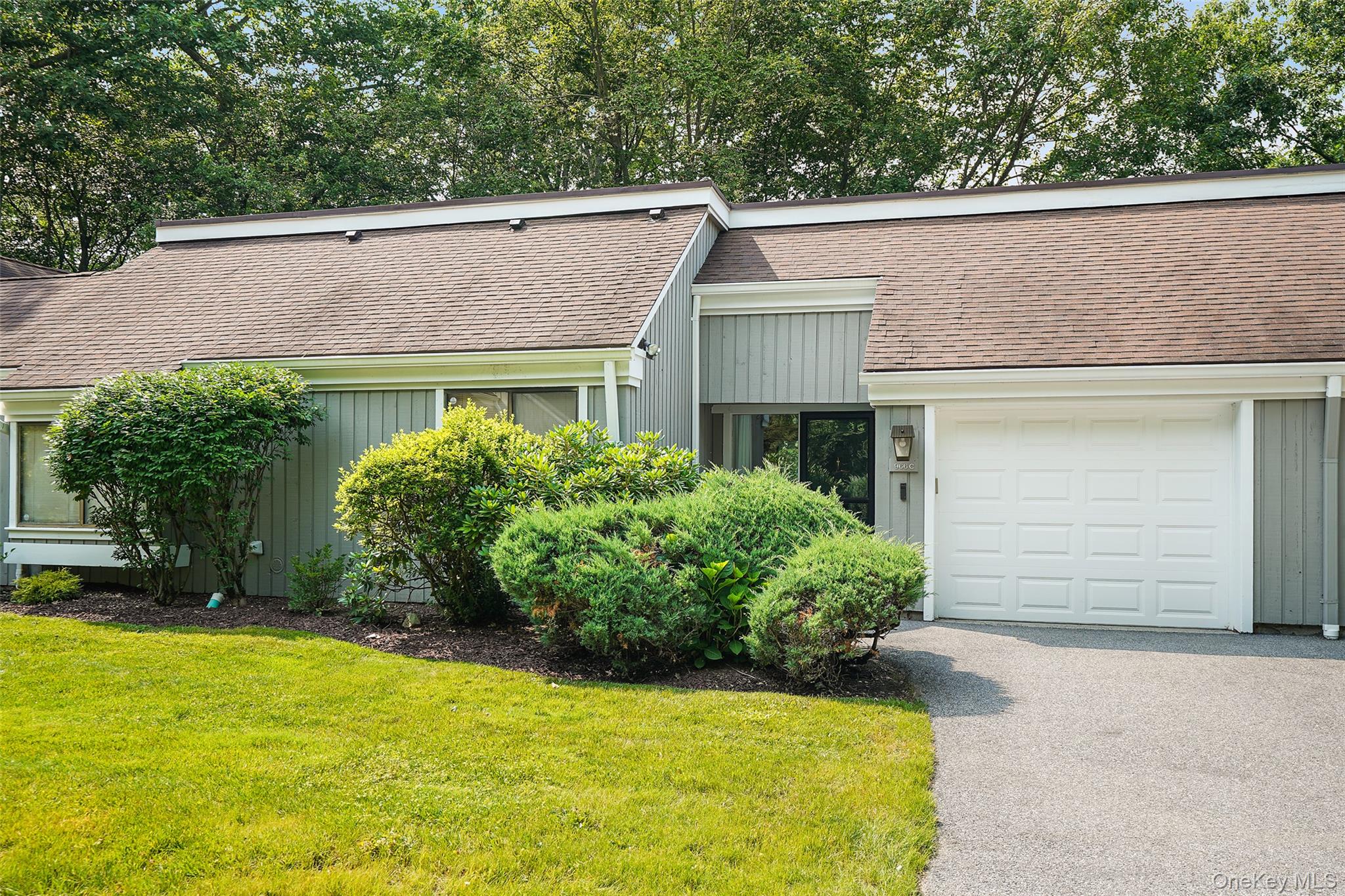 966 Heritage Hills Drive, Unit C photo 23