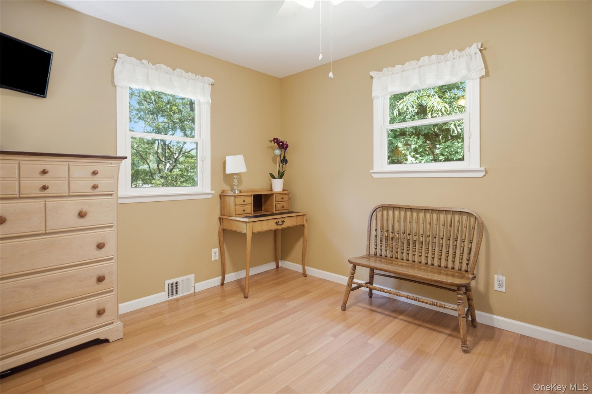 5 Columbine Avenue – For Sale photo 11
