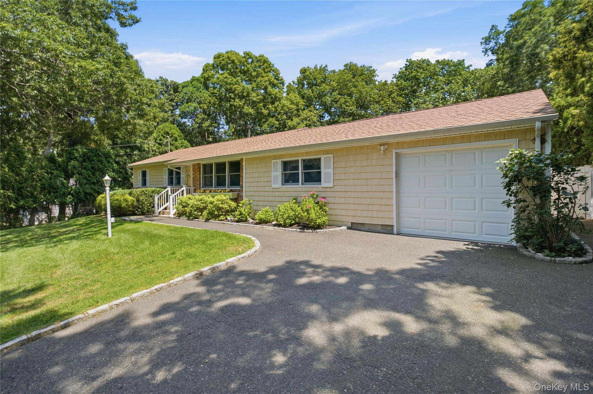 5 Columbine Avenue – For Sale photo 32