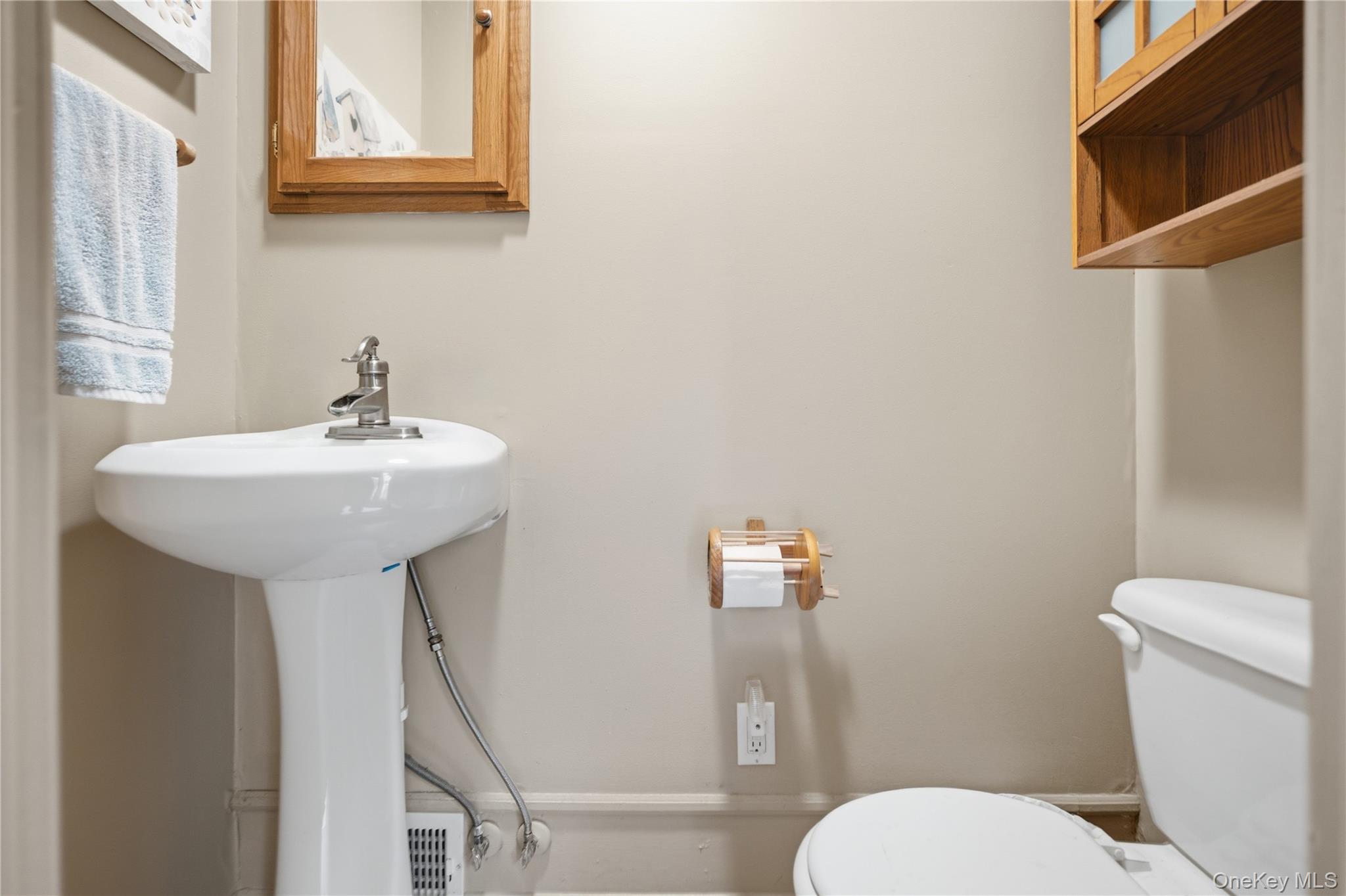 5 Columbine Avenue – For Sale photo 12