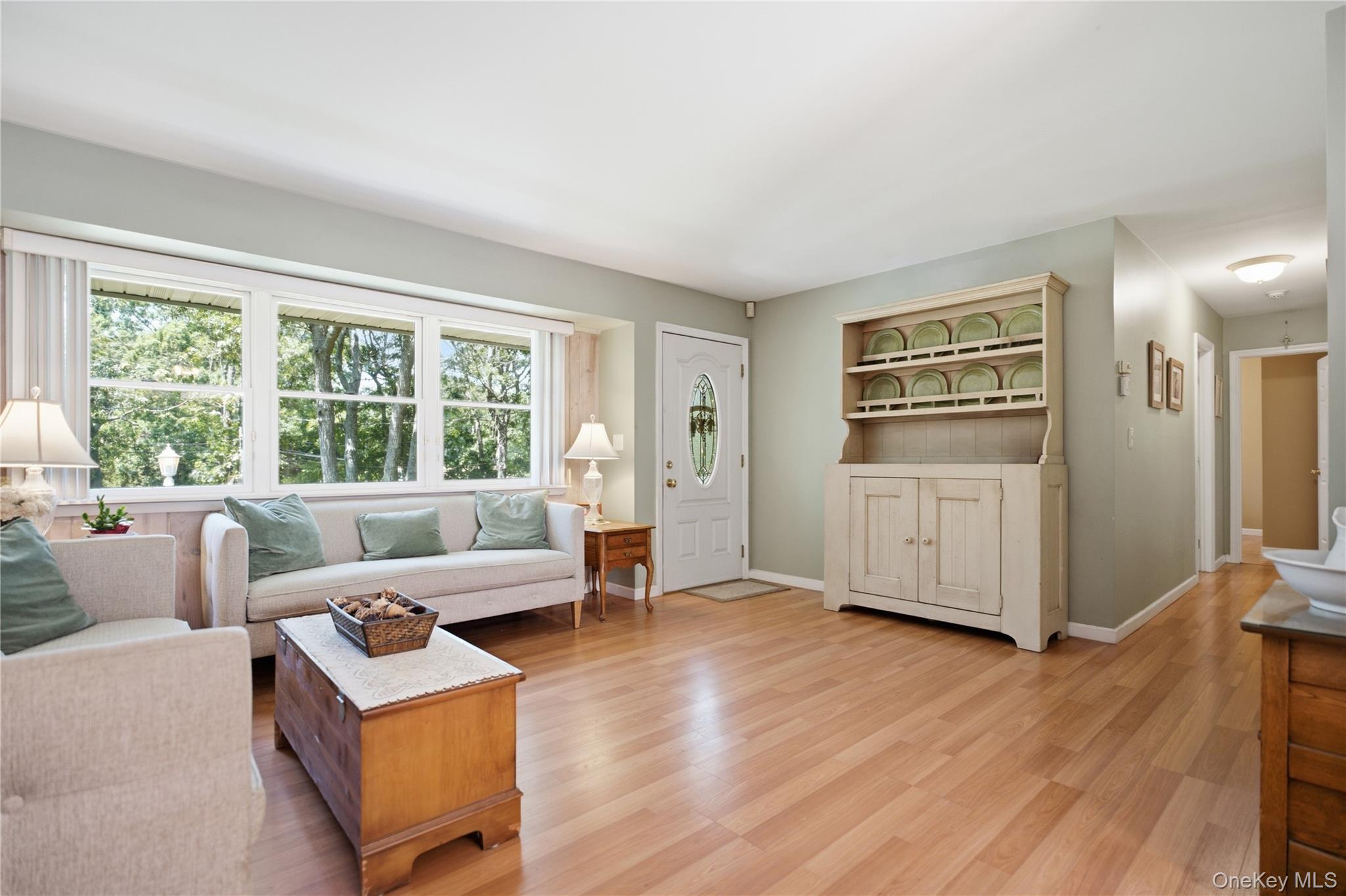 5 Columbine Avenue – For Sale photo 4