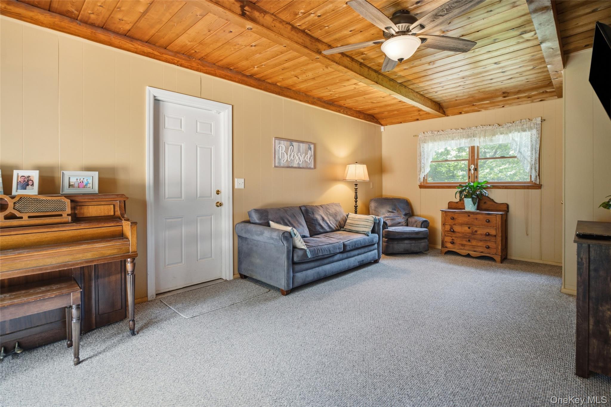 5 Columbine Avenue – For Sale photo 8