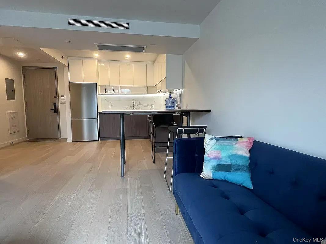 14449 Northern Boulevard, Unit 208 photo 5