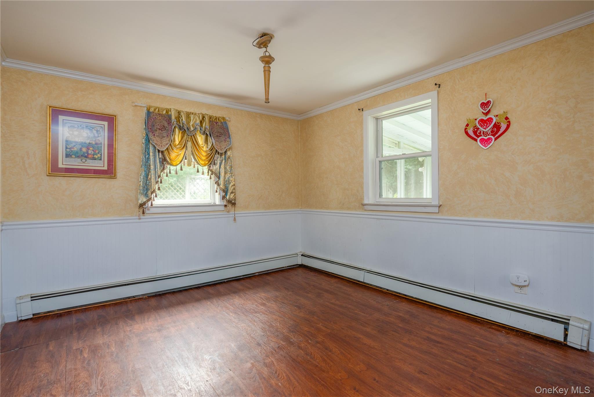 22 W Crooked Hill Road – For Sale photo 9