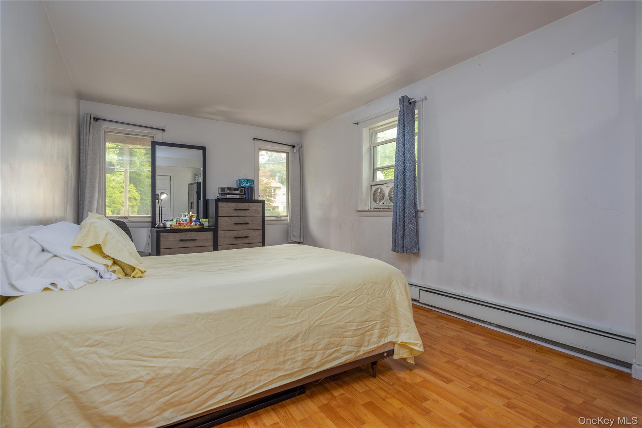 22 W Crooked Hill Road – For Sale photo 8