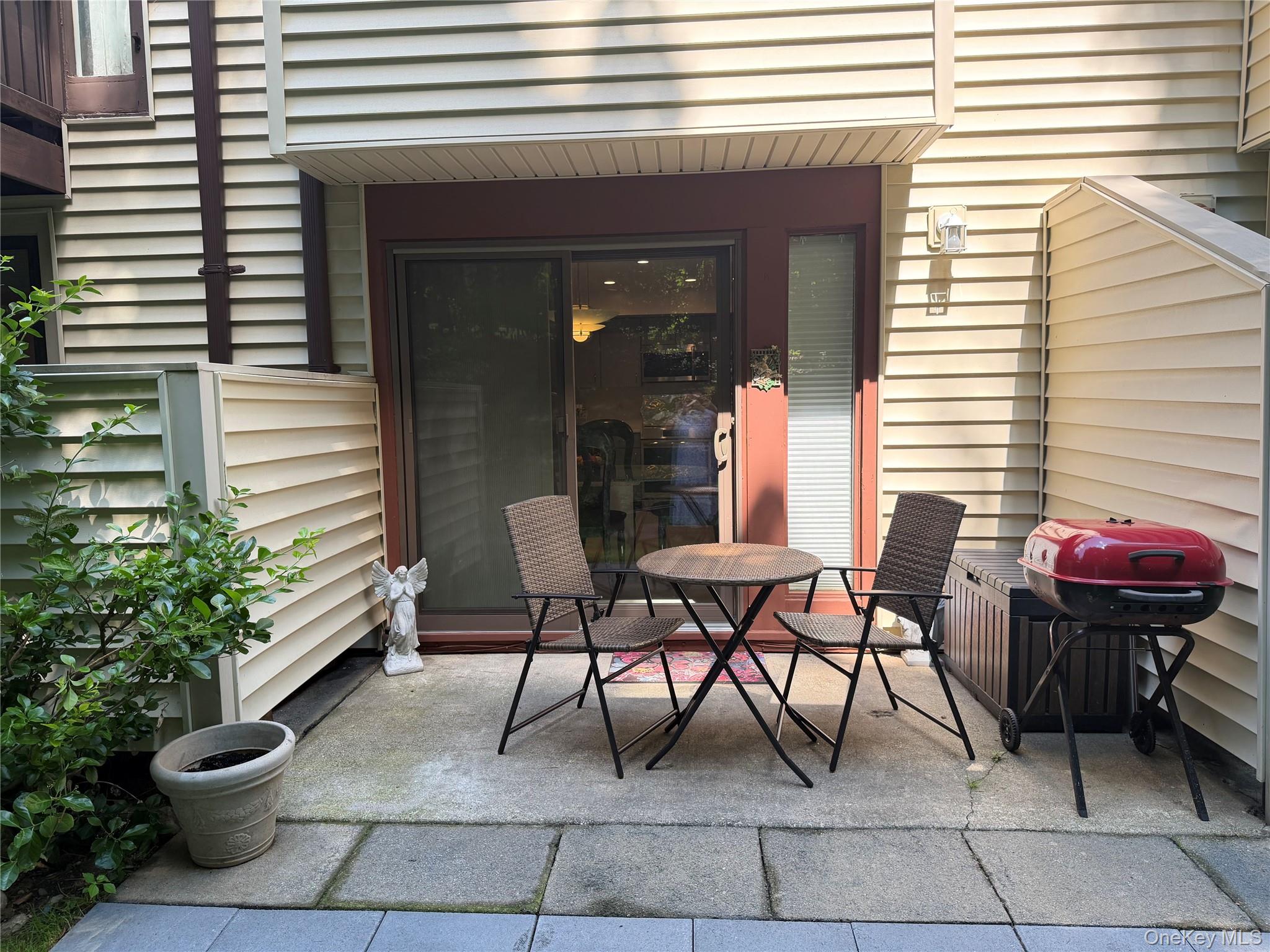 56 Kirby Close, Unit B photo 11