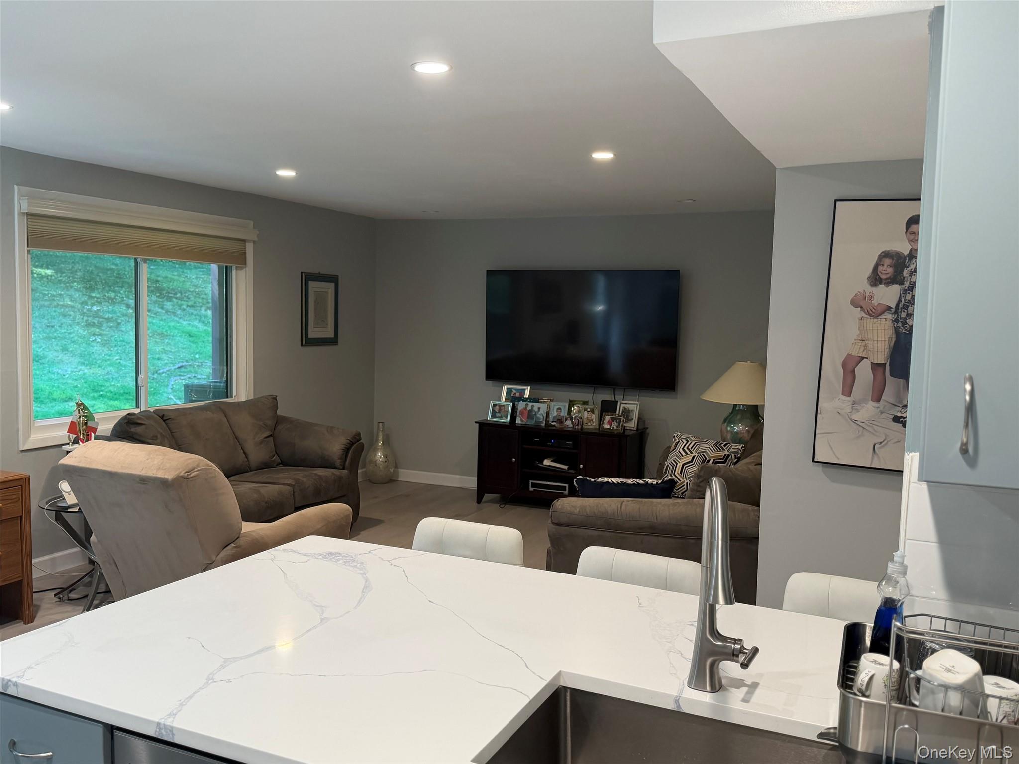 56 Kirby Close, Unit B photo 8