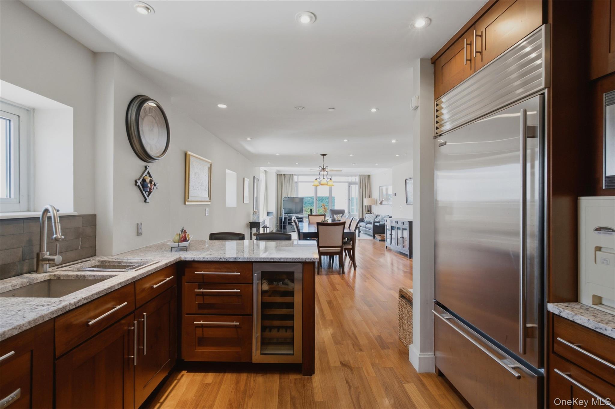 3220 Arlington Avenue, Unit 9A photo 5