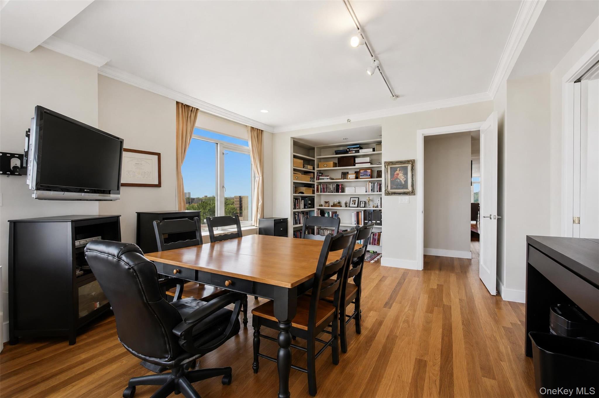 3220 Arlington Avenue, Unit 9A photo 16