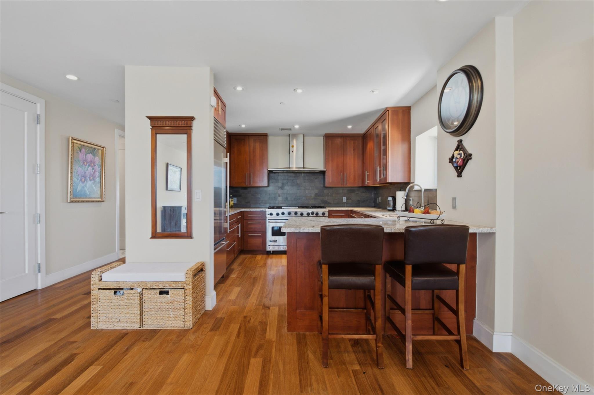 3220 Arlington Avenue, Unit 9A photo 6