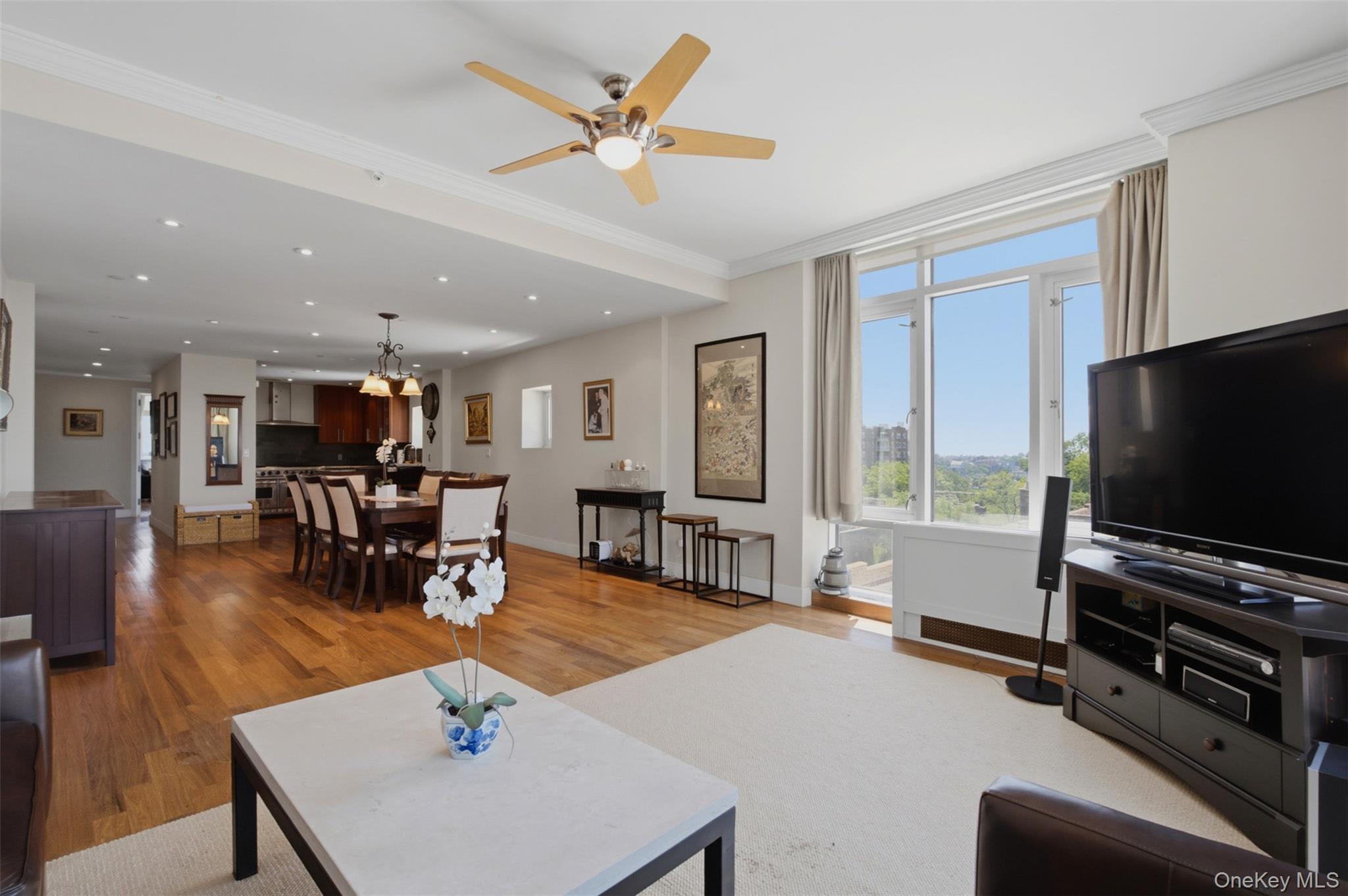3220 Arlington Avenue, Unit 9A photo 13