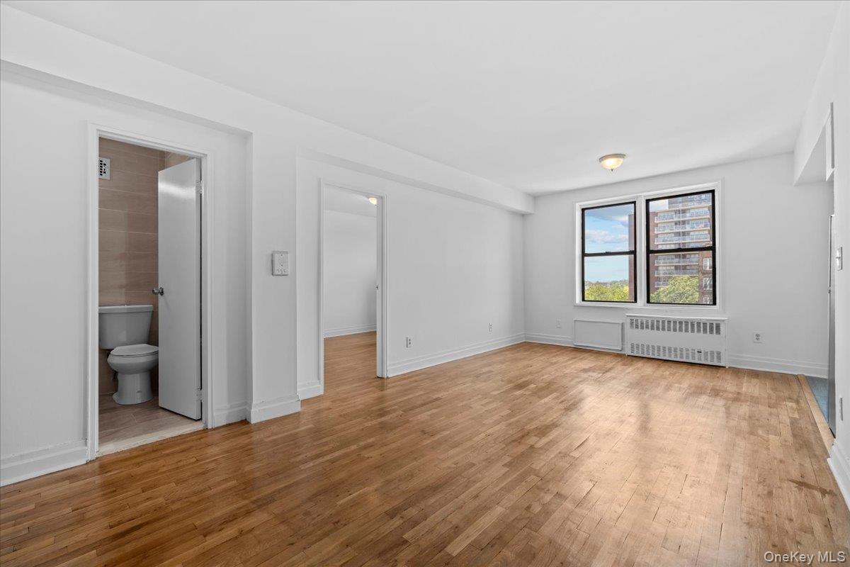 1725 Edison Avenue, Unit 5D photo 5