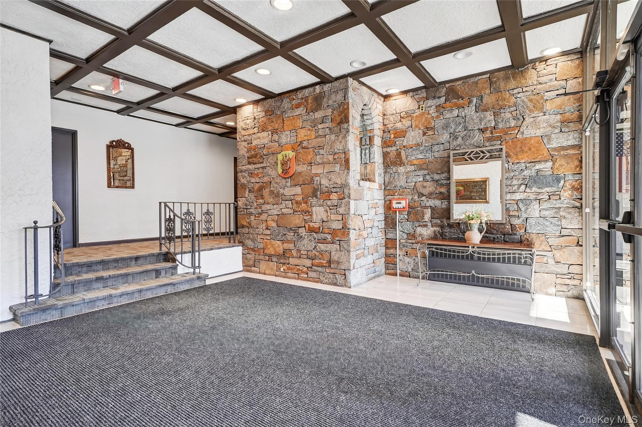 25 Franklin Avenue, Unit 2K photo 15